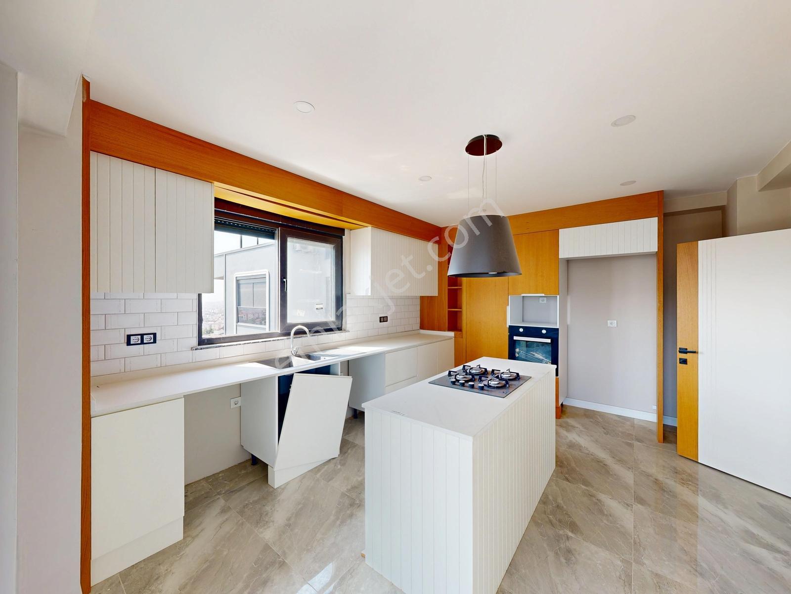 Zamur Towers 300 M² Sıfır Dubleks Yerden Isıtmalı & Özel Teraslı - Görsel 11