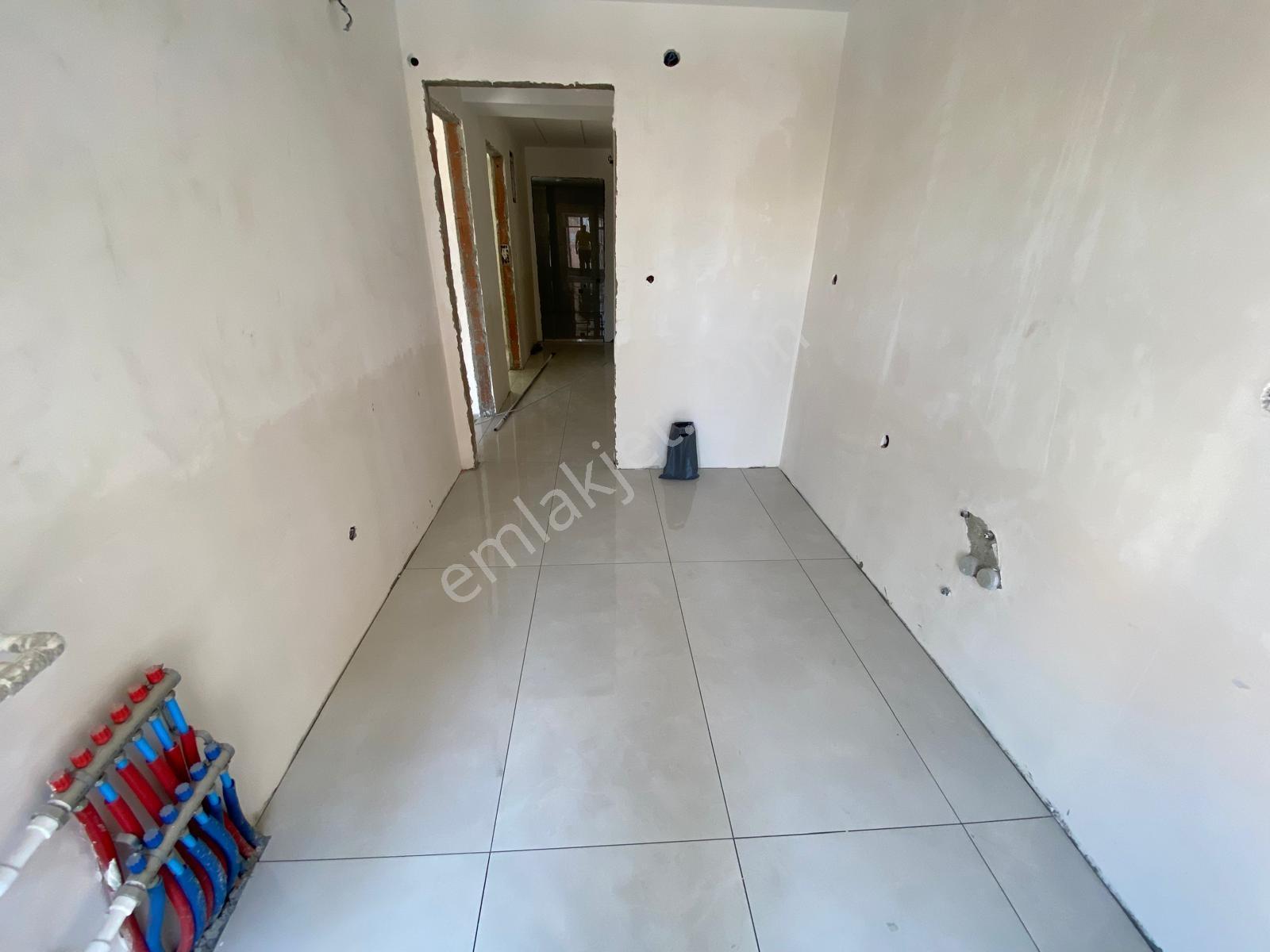Başokur'dan Siyavuşpaşa Mahallesi Sıfır 2+1 Lüx Daire - Görsel 6