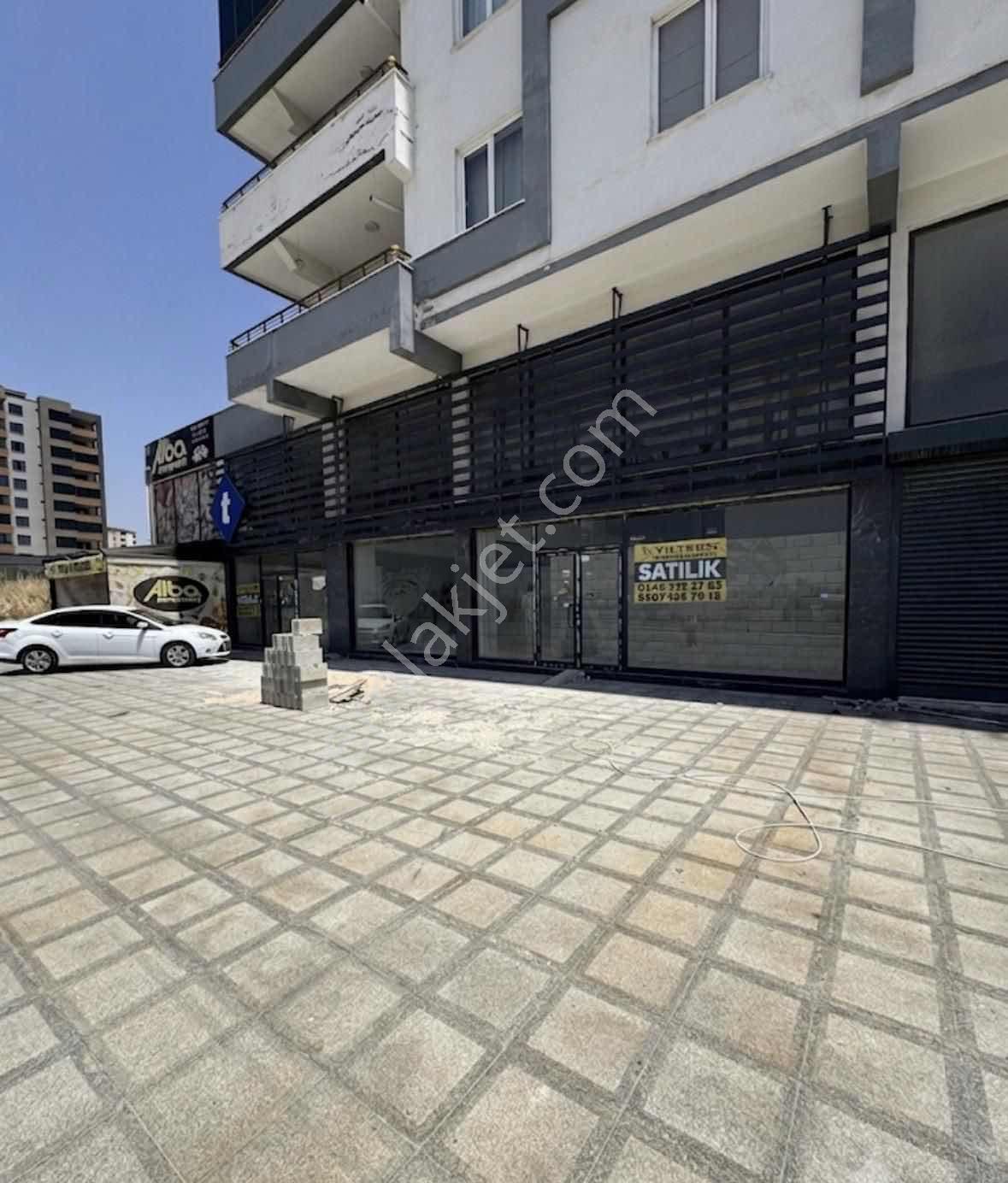 Belkız Mah.ana Cad.üzeri Satılık 207m2 Ve 310m2 Satılık Dükanlar - Görsel 2