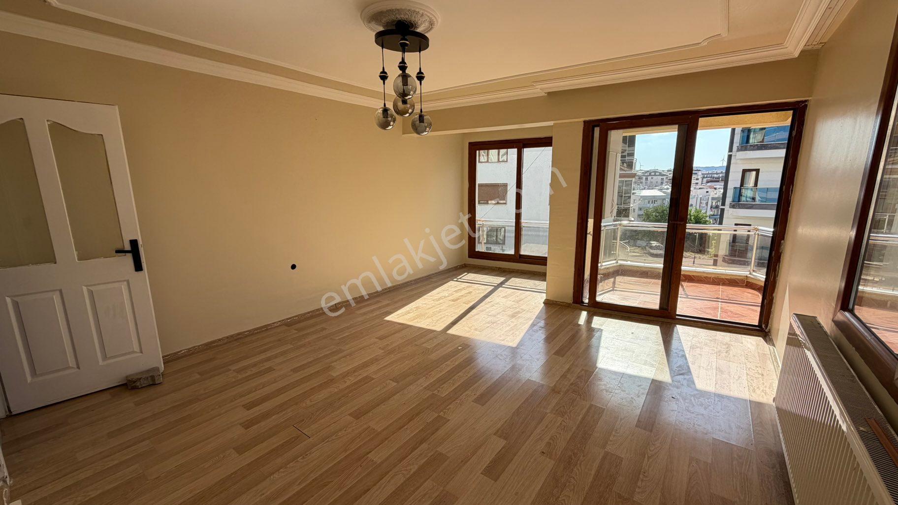 Merkezi Konumda Geniş Arakat 3+1 Satılık Daire - Görsel 30