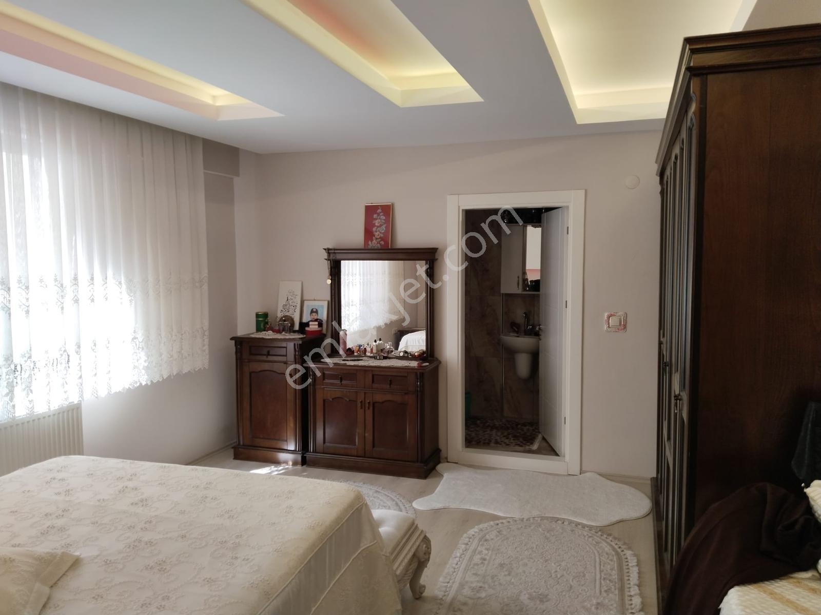 Vıp Gym.den Mustafa Şar.dan İstiklal Mah.de 4+1 Satılık Daire - Görsel 3