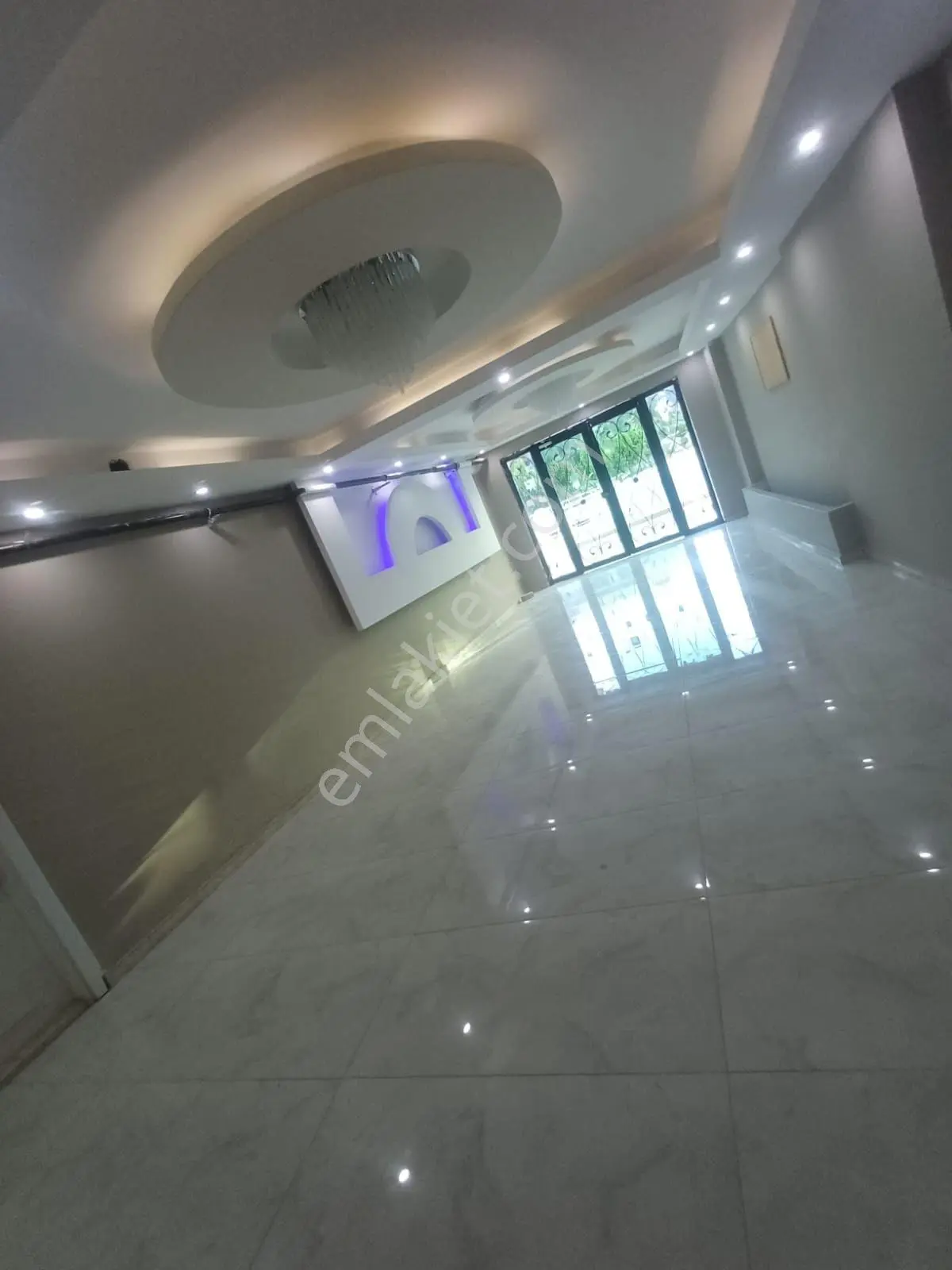 Mersin Mezitli Eşyalı 3+1 Denize Sıfır Kiralık Daire - Görsel 4