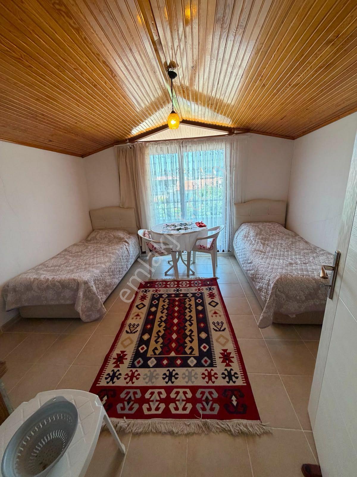 Dikili Ümmetoğlu'ndan 3+1 İkiz Nizam 230 M2 Bahçe Alanı Müstakil Villa - Görsel 15
