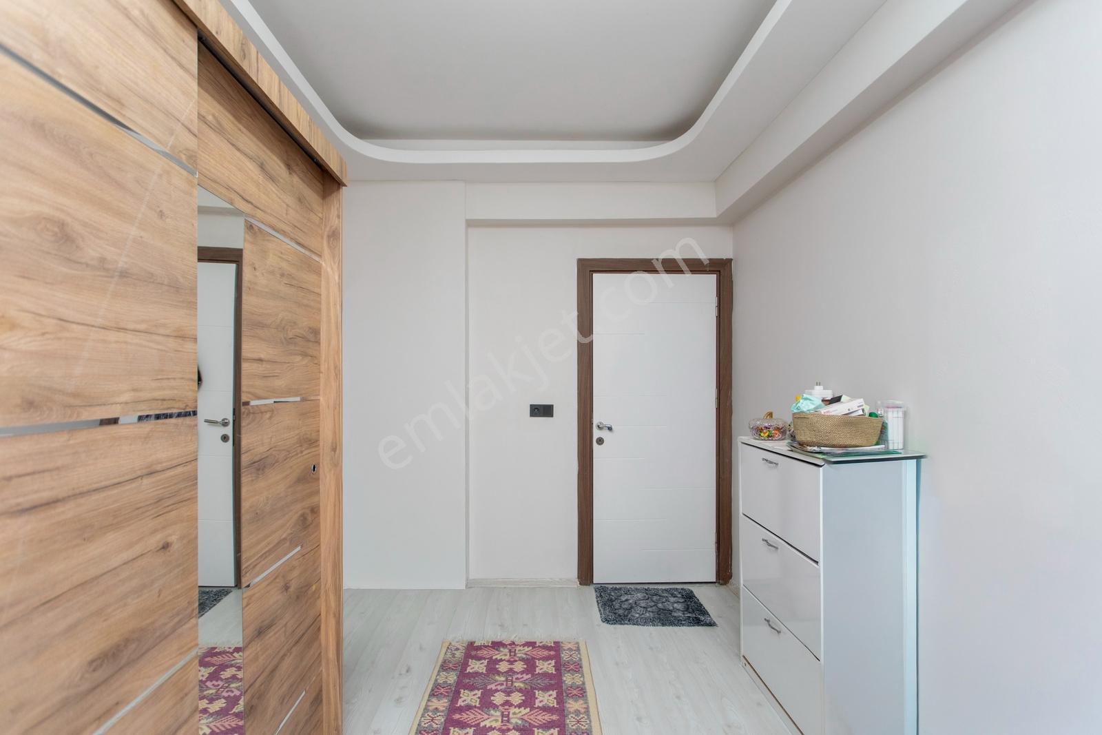 Foça Hacıveli Mah. Kiralık Bahçe Katı 2+1 Daire - Görsel 22