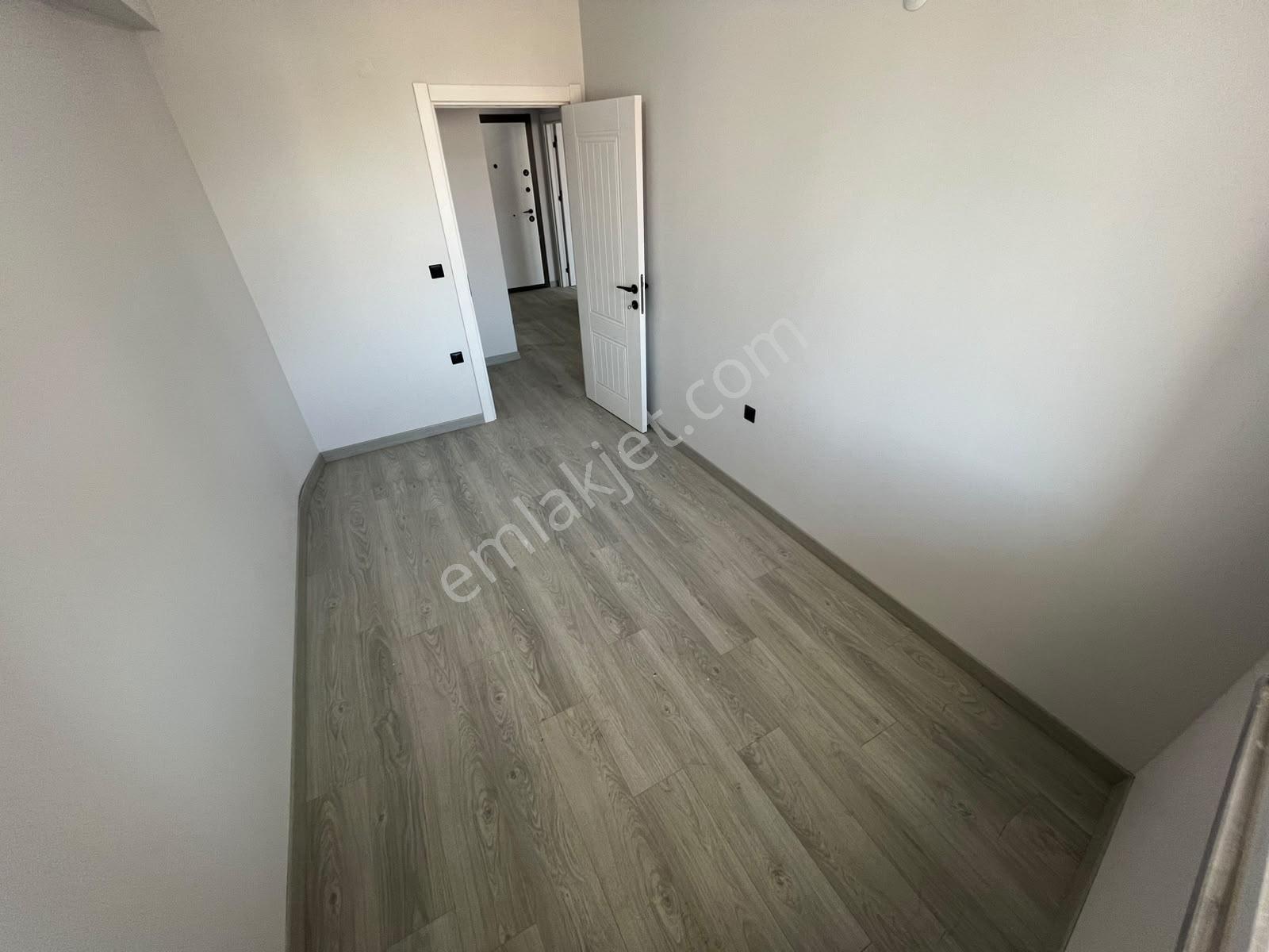Pegaas'tan Denizköşkler E-5 Cephe Ayrı Mutfaklı 4.kat 2+1 Daire* - Görsel 24