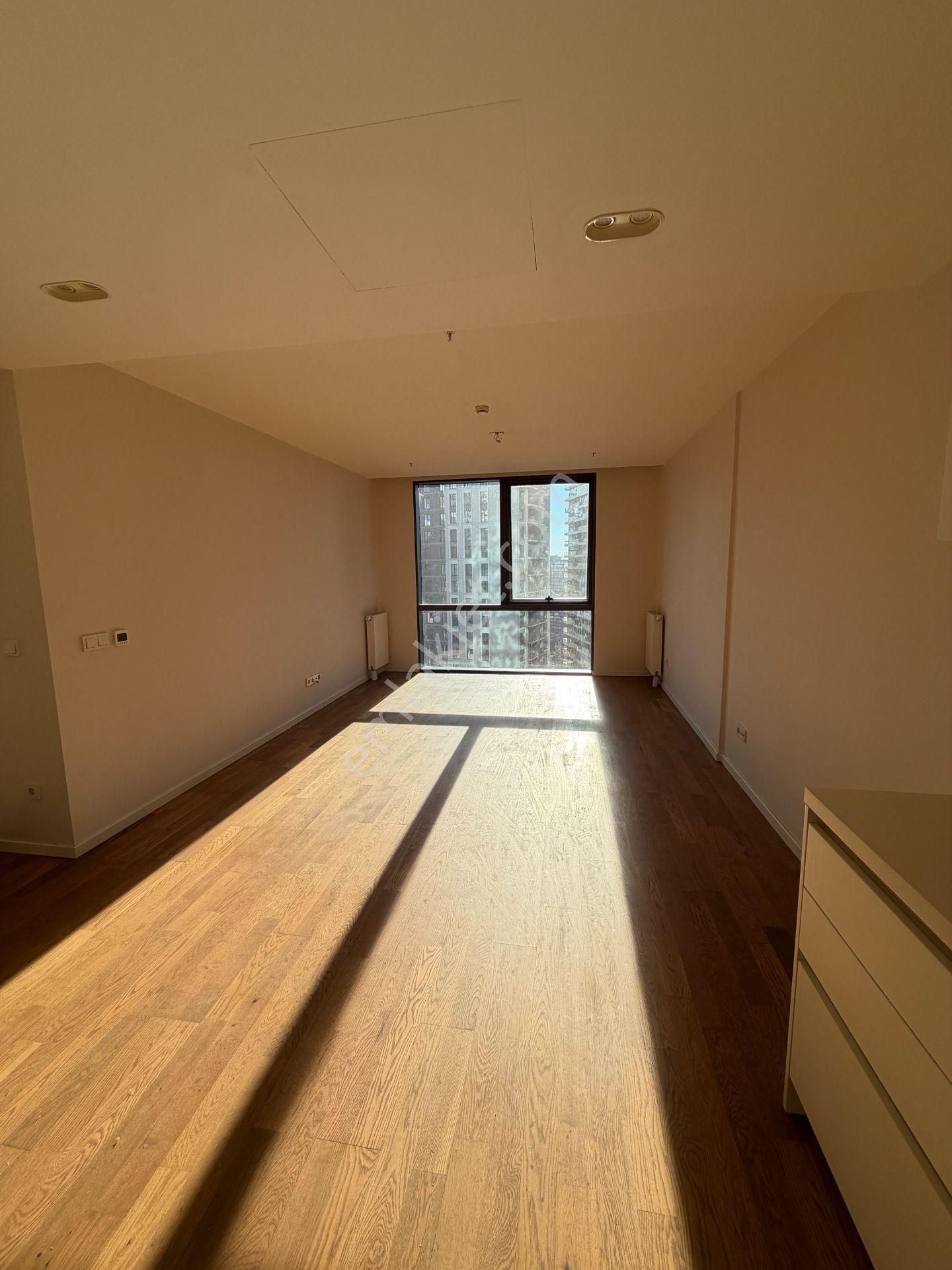 Suna Tabakçı'dan Yenitepe Kadıköy Sitesi 2+1 Kiralık Daire - Görsel 6