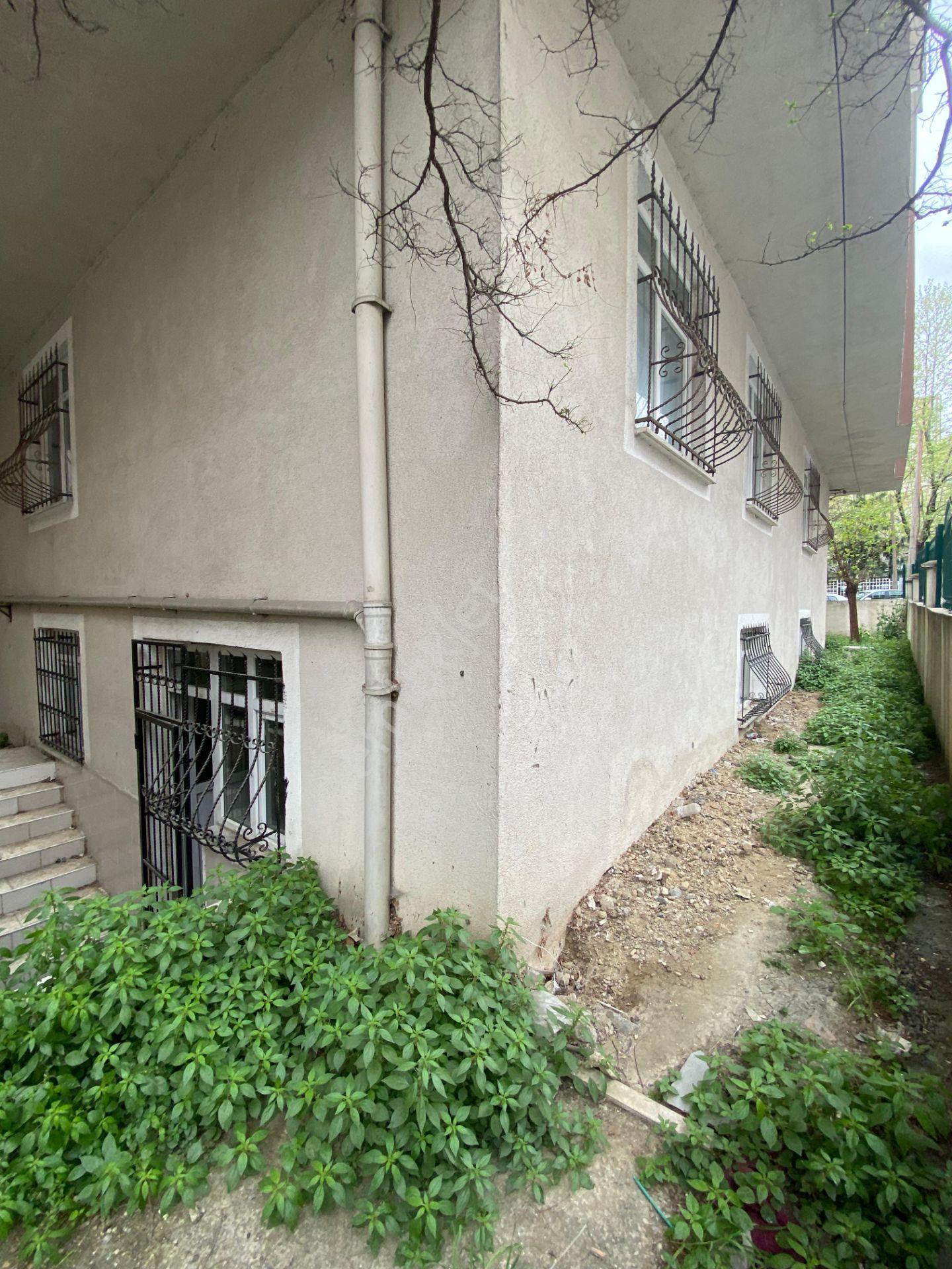 Esenyurt Yeşilkent Mahallesi 2+1 Kiralık Boş Daire Bahçeli Bahçe Katı Parka 1 Dk. Yürüme Mesafesi - Görsel 21