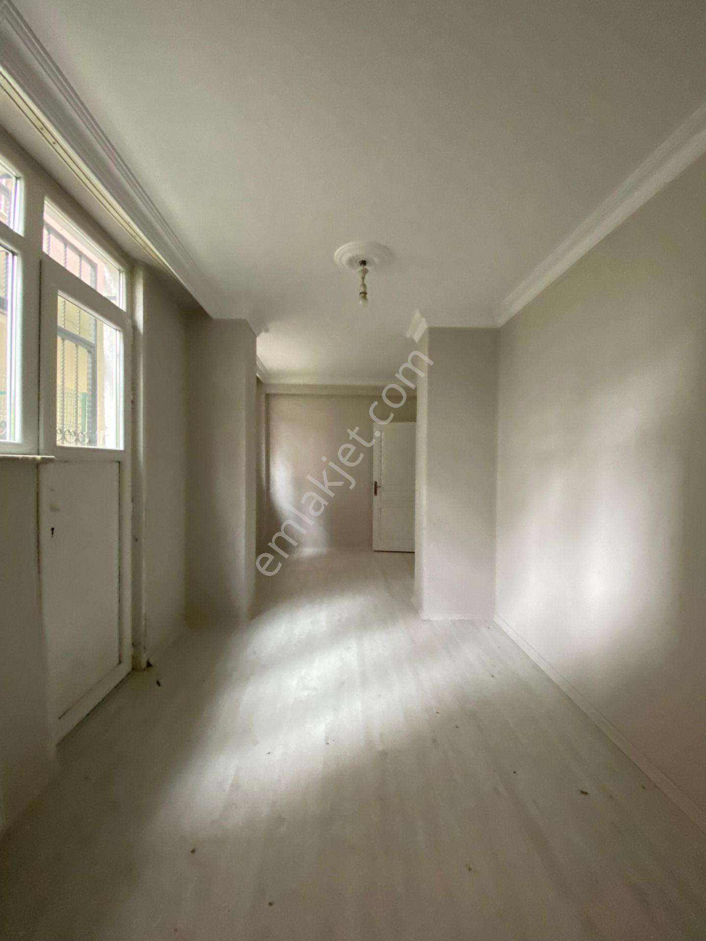 Esenyurt Yeşilkent Mahallesi 2+1 Kiralık Boş Daire Bahçeli Bahçe Katı Parka 1 Dk. Yürüme Mesafesi - Görsel 14