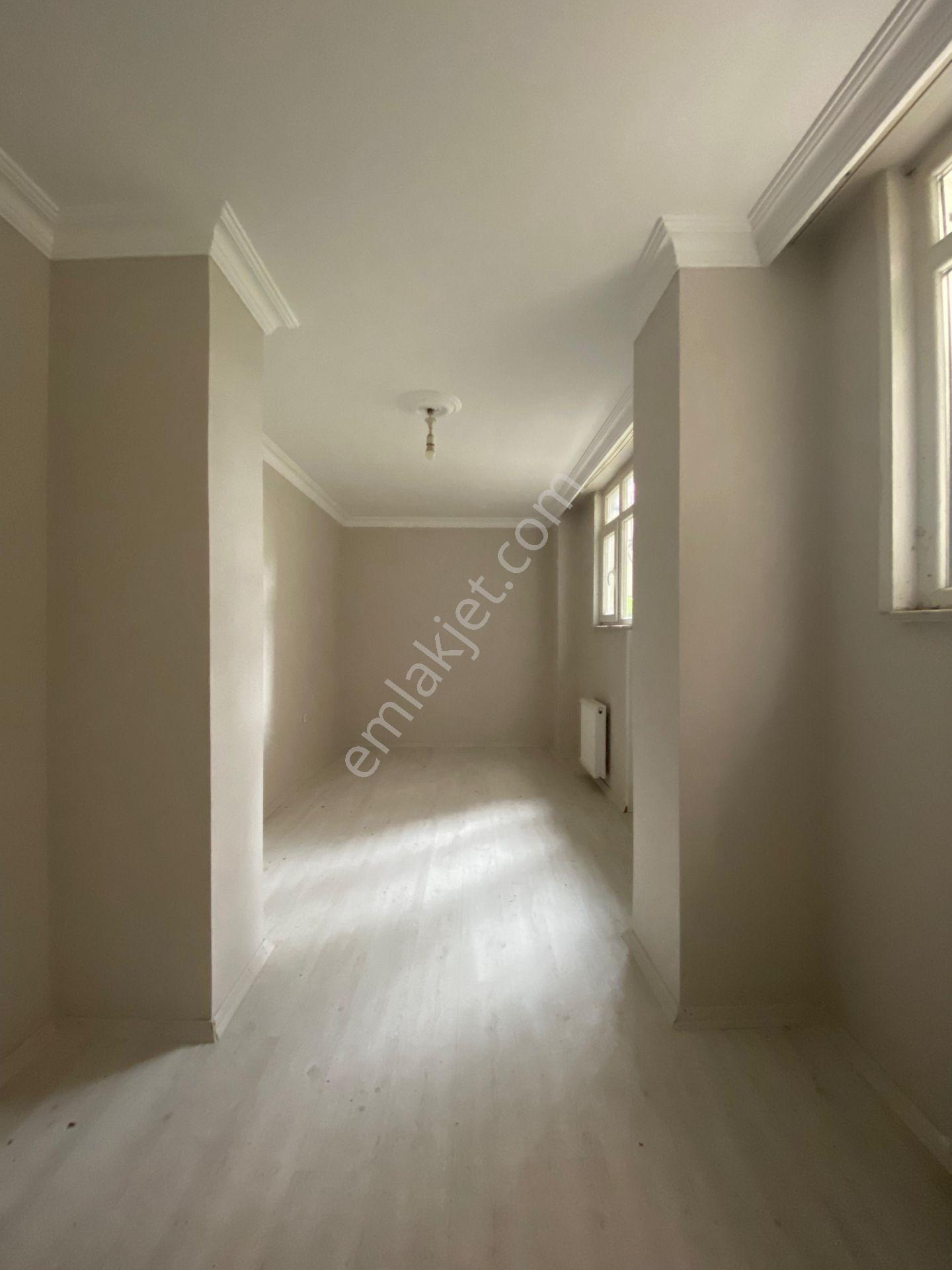 Esenyurt Yeşilkent Mahallesi 2+1 Kiralık Boş Daire Bahçeli Bahçe Katı Parka 1 Dk. Yürüme Mesafesi - Görsel 17