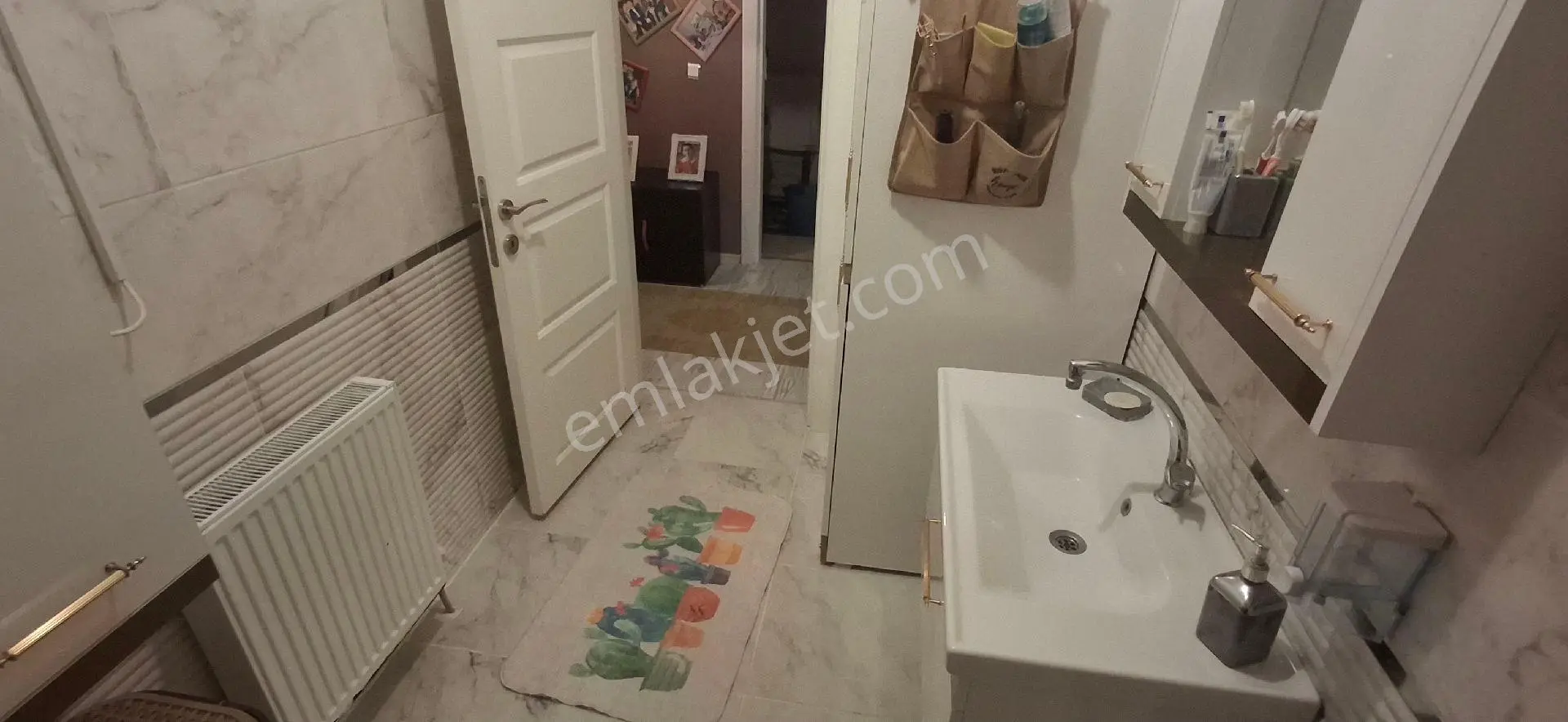 28 Daireli Buse Evleri Sitesinde Teraslı Balkonlu Daire - Görsel 3
