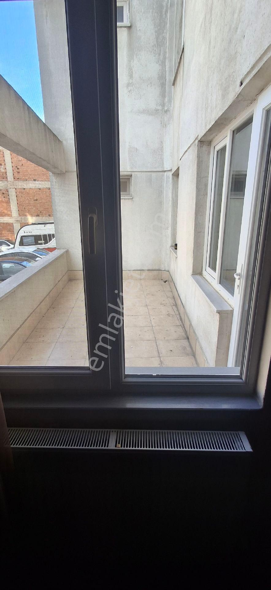 28 Daireli Buse Evleri Sitesinde Teraslı Balkonlu Daire - Görsel 11