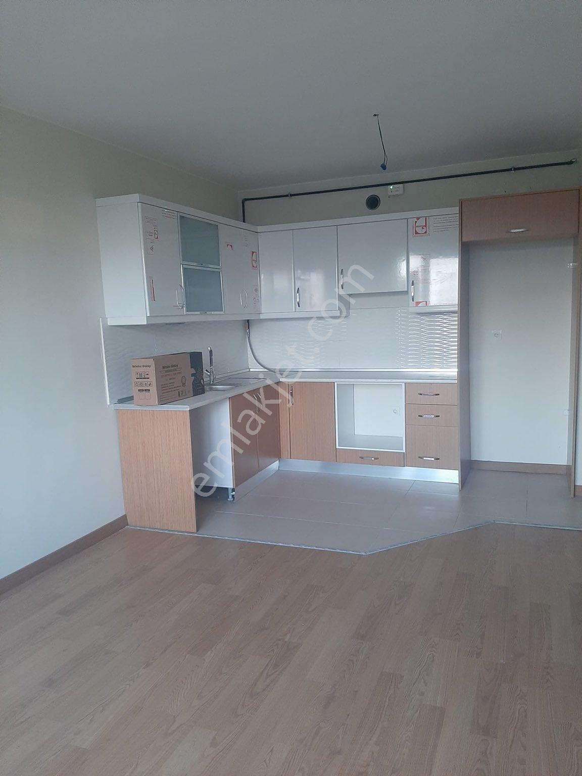 Kayaşehir 18.bölgede Kitralık Daire