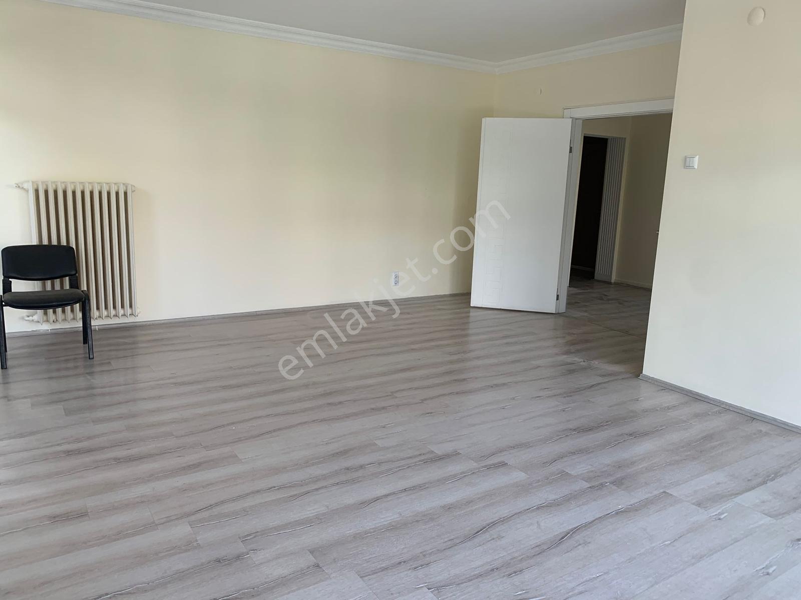 Tunalı Hilmi Cad. Üzeri 3+1 3. Kat Satılık Daire Fırsatı - Görsel 24