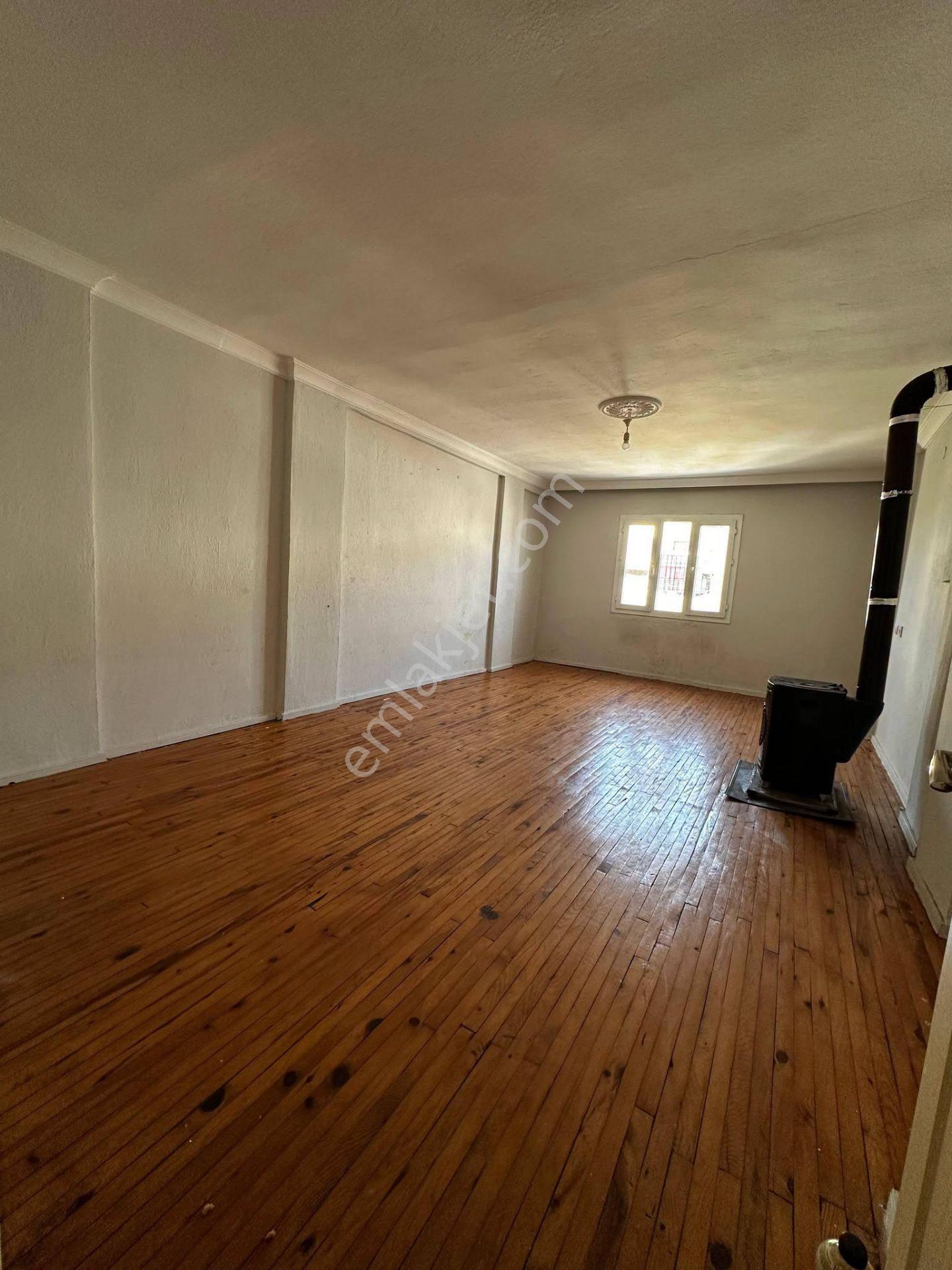 Turgutlu Satılık Yedi Eylül Mah 3. Ve 4. Kat 130m2 3+1 Oda 2 Daire Birden Teraslı Balkonlu - Görsel 7
