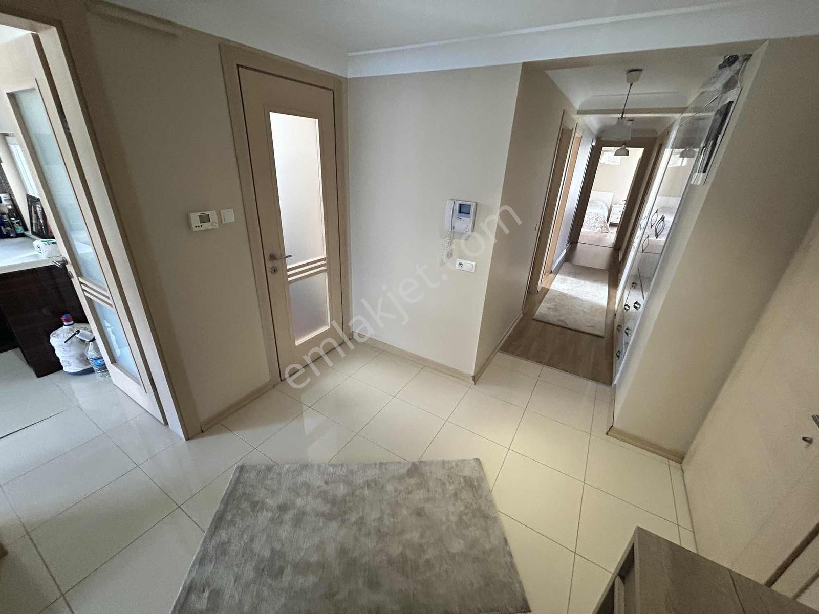 Muhteşem Konumda Paşakent Mah. 3+1 Otoparklı Ara Kat Kiralık - Görsel 4