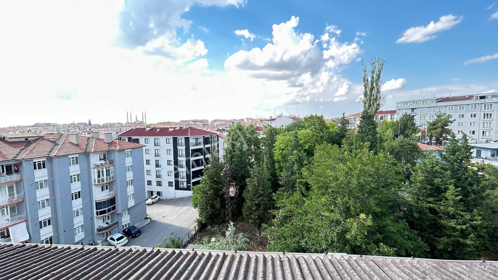 Güreşen Emlak'tan Kapalı Teraslı ,asansörlü 2+0 Kiralık Daire - Görsel 15