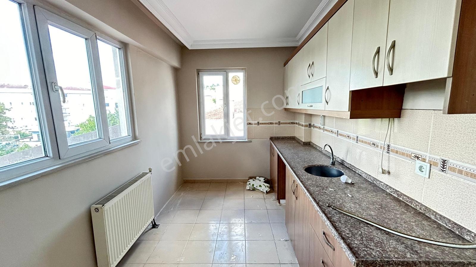 Güreşen Emlak'tan Kapalı Teraslı ,asansörlü 2+0 Kiralık Daire - Görsel 16