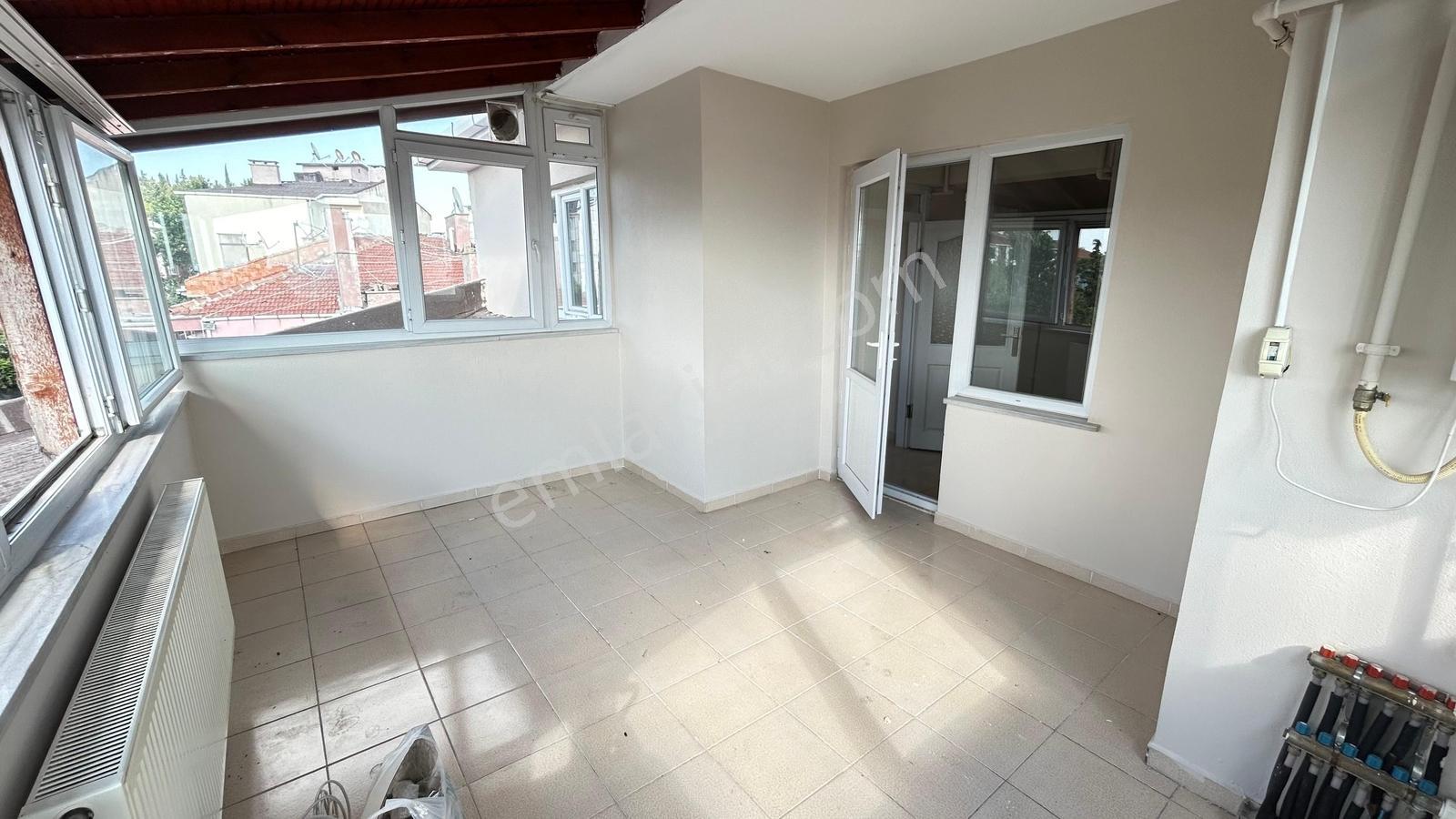 Güreşen Emlak'tan Kapalı Teraslı ,asansörlü 2+0 Kiralık Daire - Görsel 7