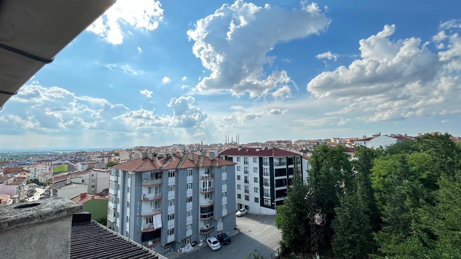 Güreşen Emlak'tan Kapalı Teraslı ,asansörlü 2+0 Kiralık Daire - Görsel 6