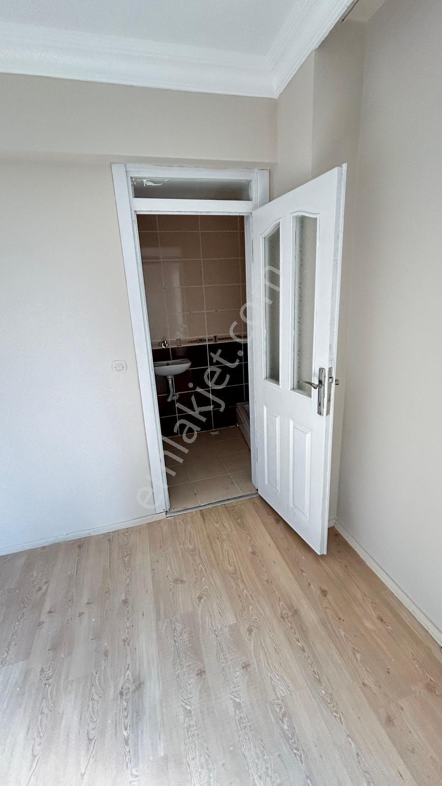 Güreşen Emlak'tan Kapalı Teraslı ,asansörlü 2+0 Kiralık Daire - Görsel 18