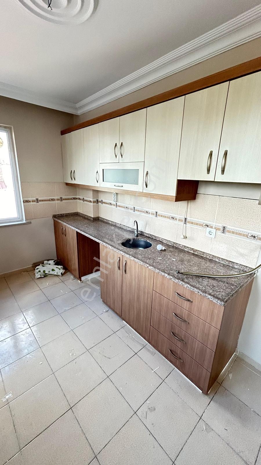 Güreşen Emlak'tan Kapalı Teraslı ,asansörlü 2+0 Kiralık Daire - Görsel 14