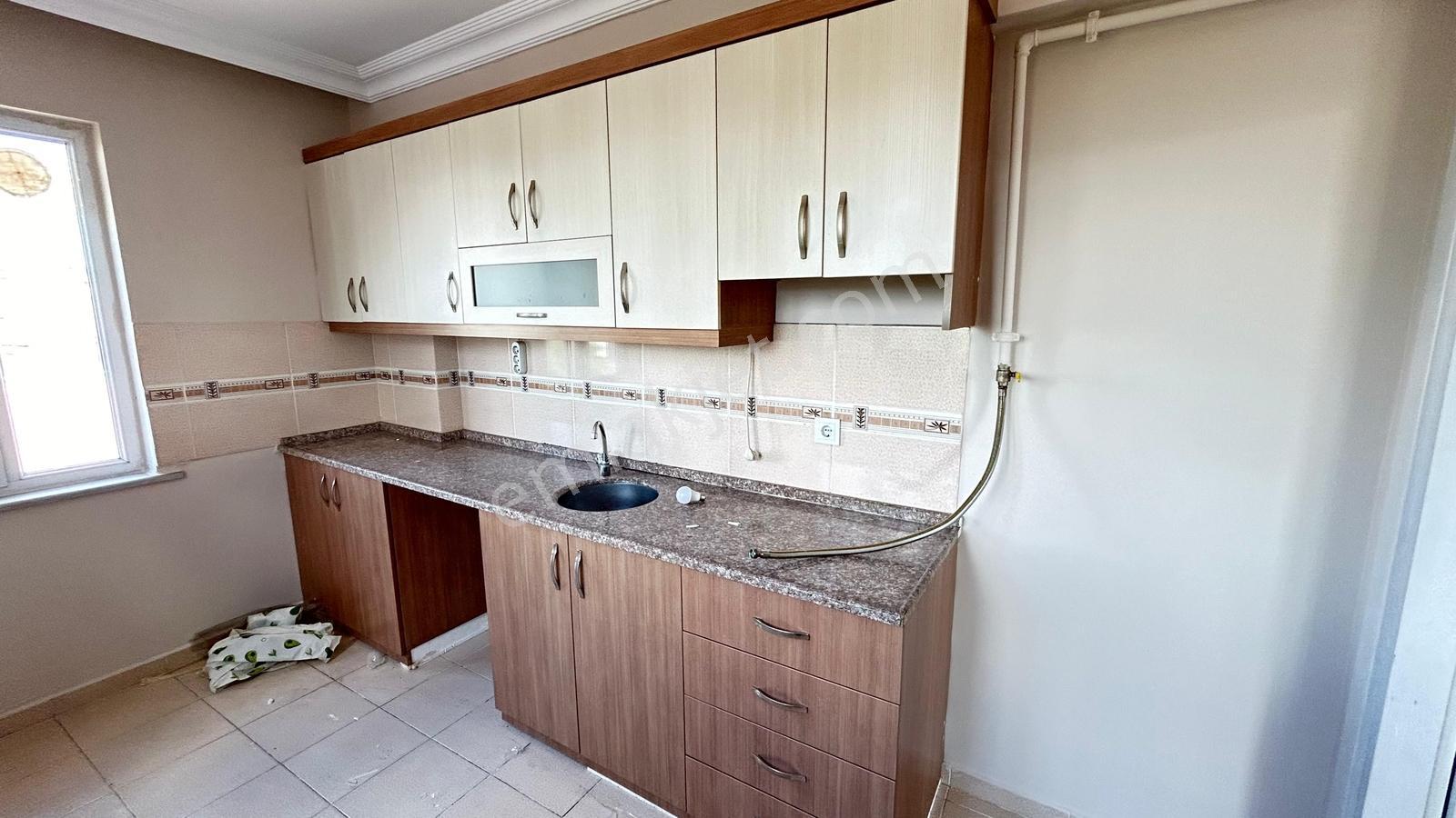 Güreşen Emlak'tan Kapalı Teraslı ,asansörlü 2+0 Kiralık Daire - Görsel 13