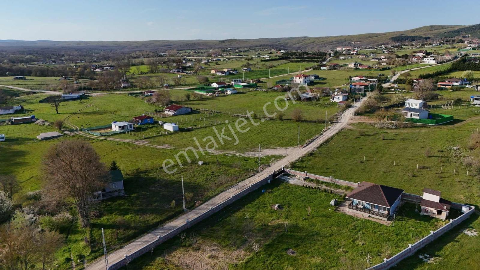 1215 M2 Tek Tapu Tarla İçinde Yola Cephe 2+1 Müstakil Ev - Görsel 7