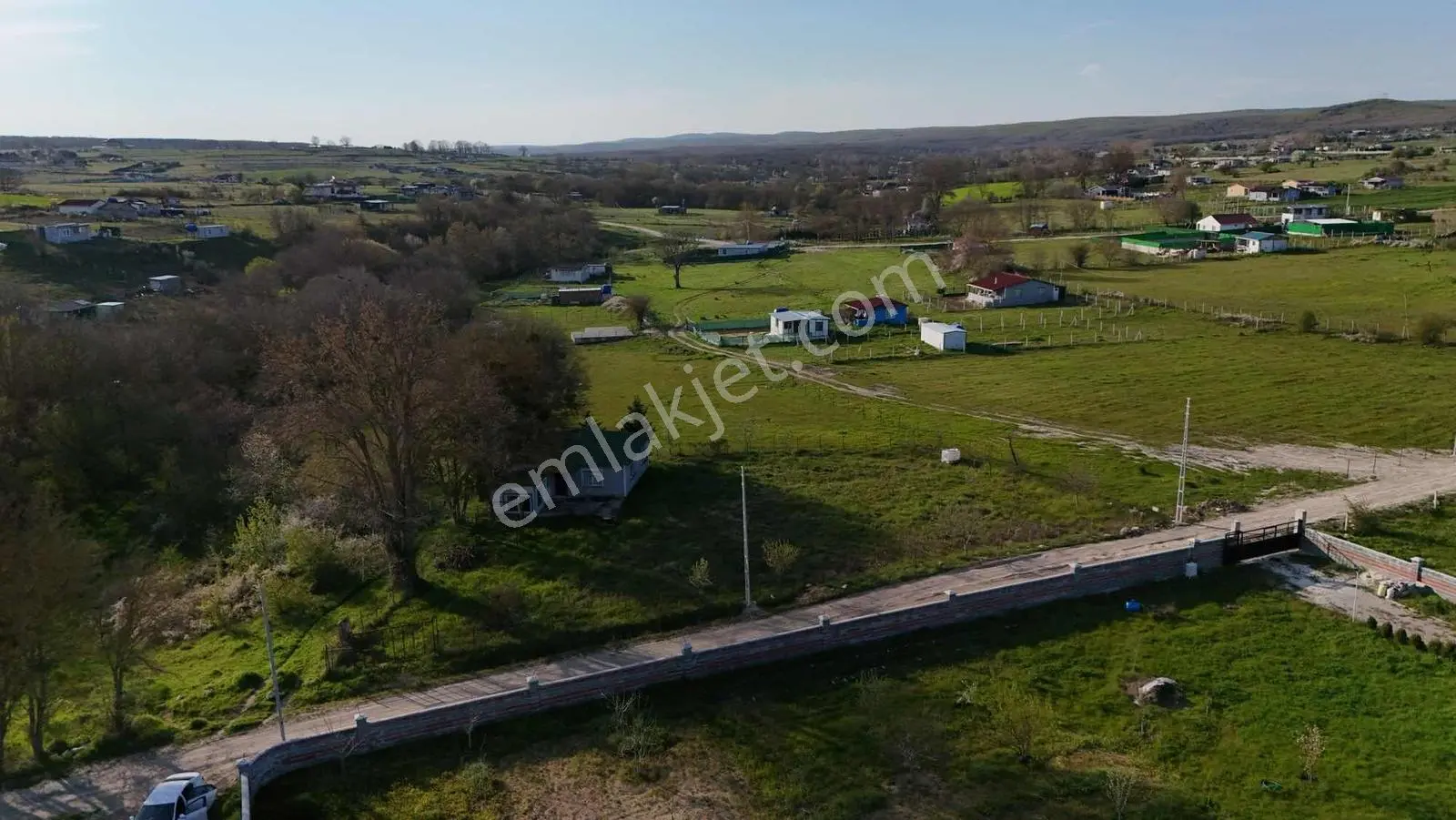 1215 M2 Tek Tapu Tarla İçinde Yola Cephe 2+1 Müstakil Ev - Görsel 3