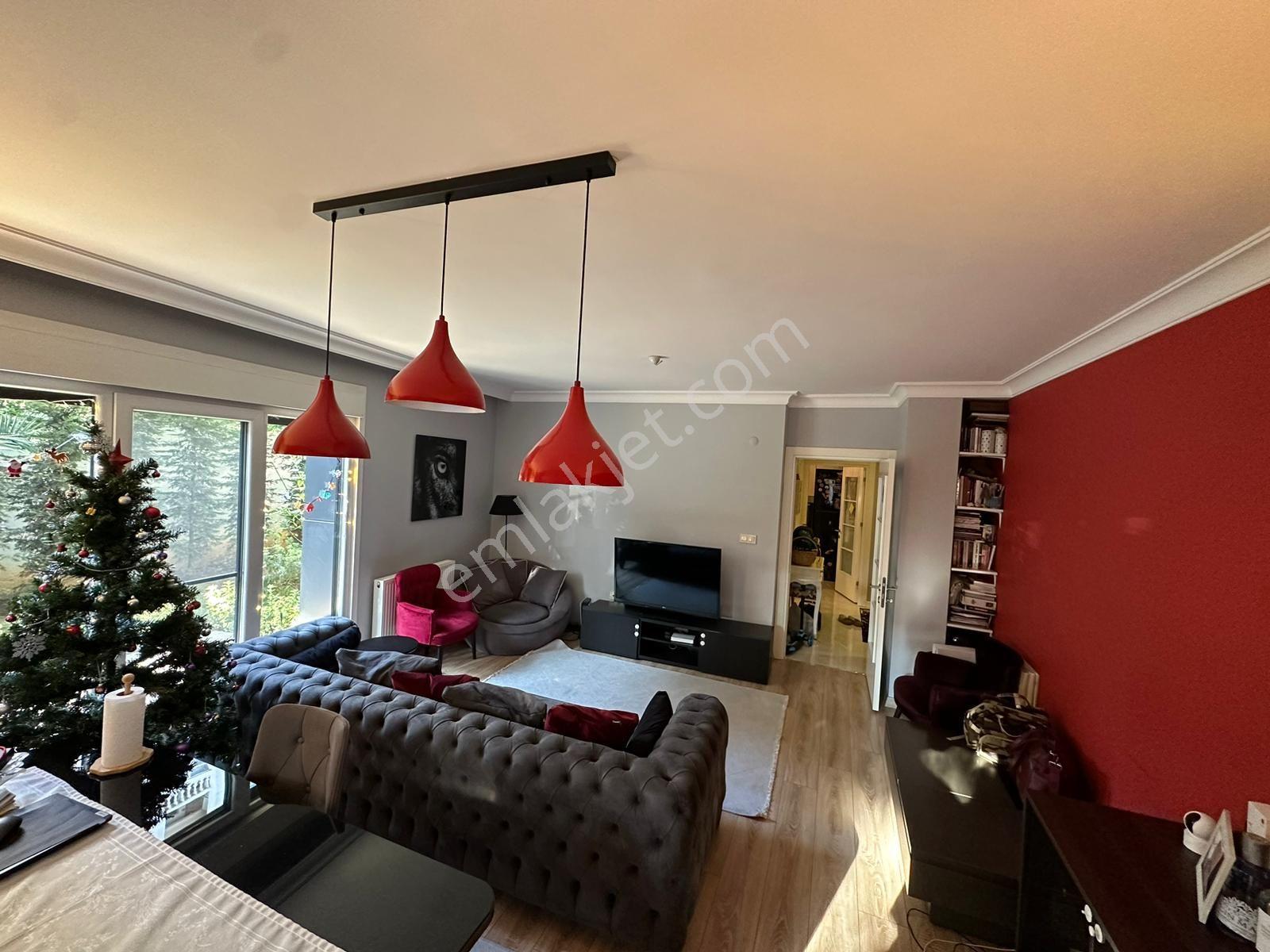 Kaçmaz'dan Çamlık Sahilde Villa Tadında Bahçe Kullanımlı 2+1 - Görsel 13