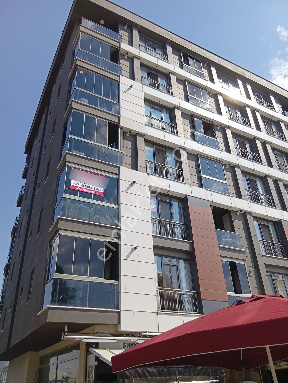 Edirne İstasyon Caddesinde Kiralık Eşyalı 1+1 Daire