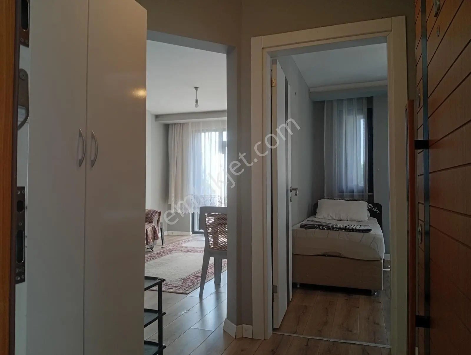 Edirne İstasyon Caddesinde Kiralık Eşyalı 1+1 Daire - Görsel 6