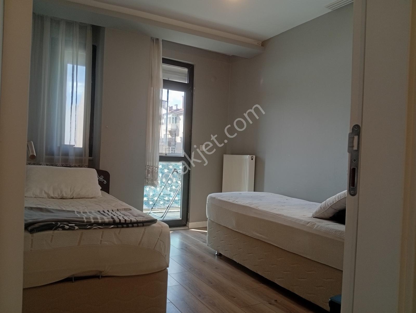 Edirne İstasyon Caddesinde Kiralık Eşyalı 1+1 Daire - Görsel 7