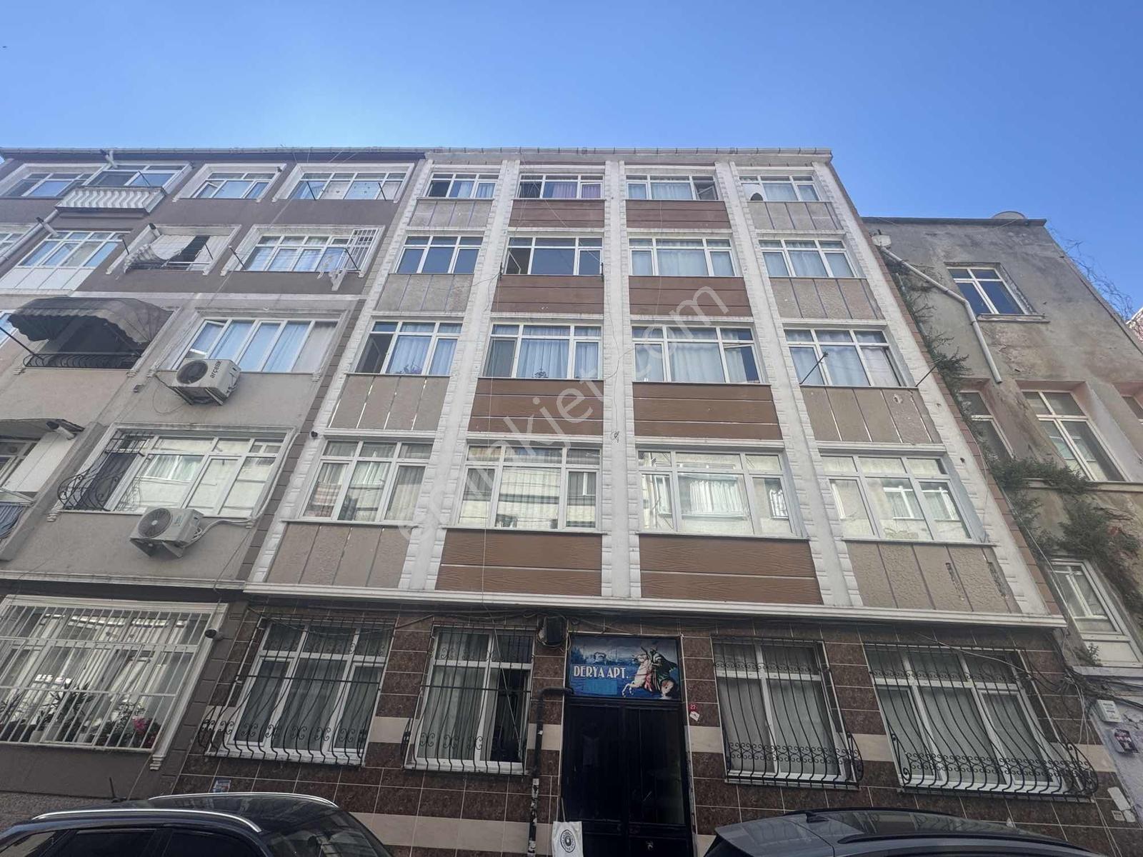 Kocamustafapaşada 2+1 3 Üncü Kat Kiralık Daire - Görsel 21