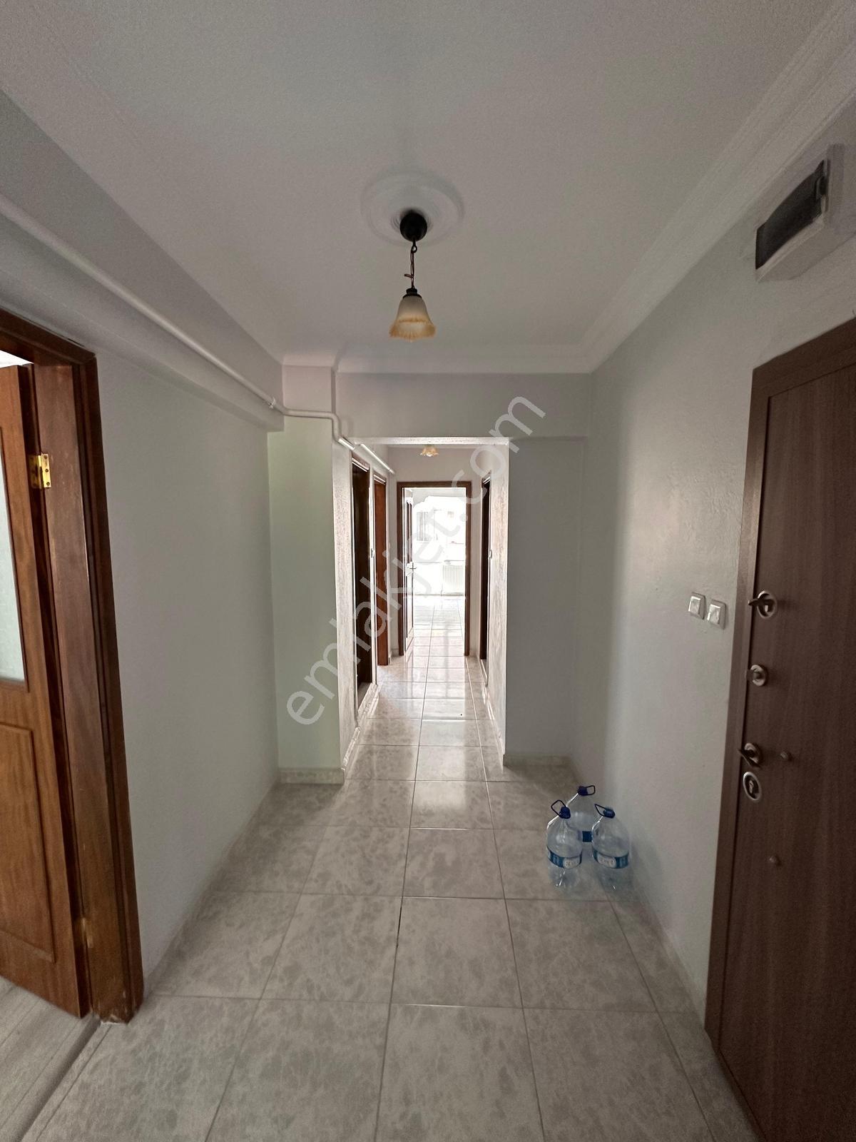 600 Evler Mah. Adliye Arkası 2+1 Temiz Ara Kat Kiralık Daire - Görsel 12