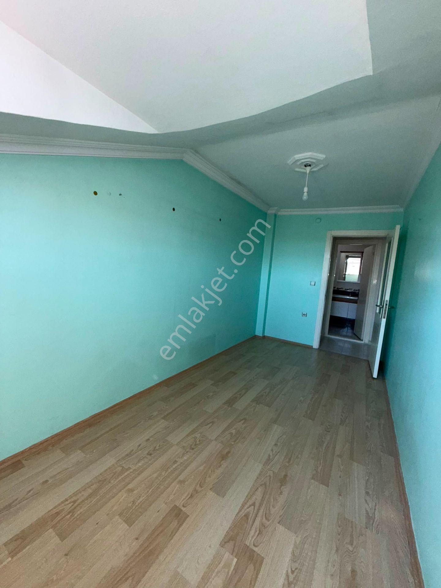 Cerrahpaşa Emlaktan Mustafa Kemalpaşa Mahallesi’nde 2+1 Teraslı Kiralık Daire - Görsel 7