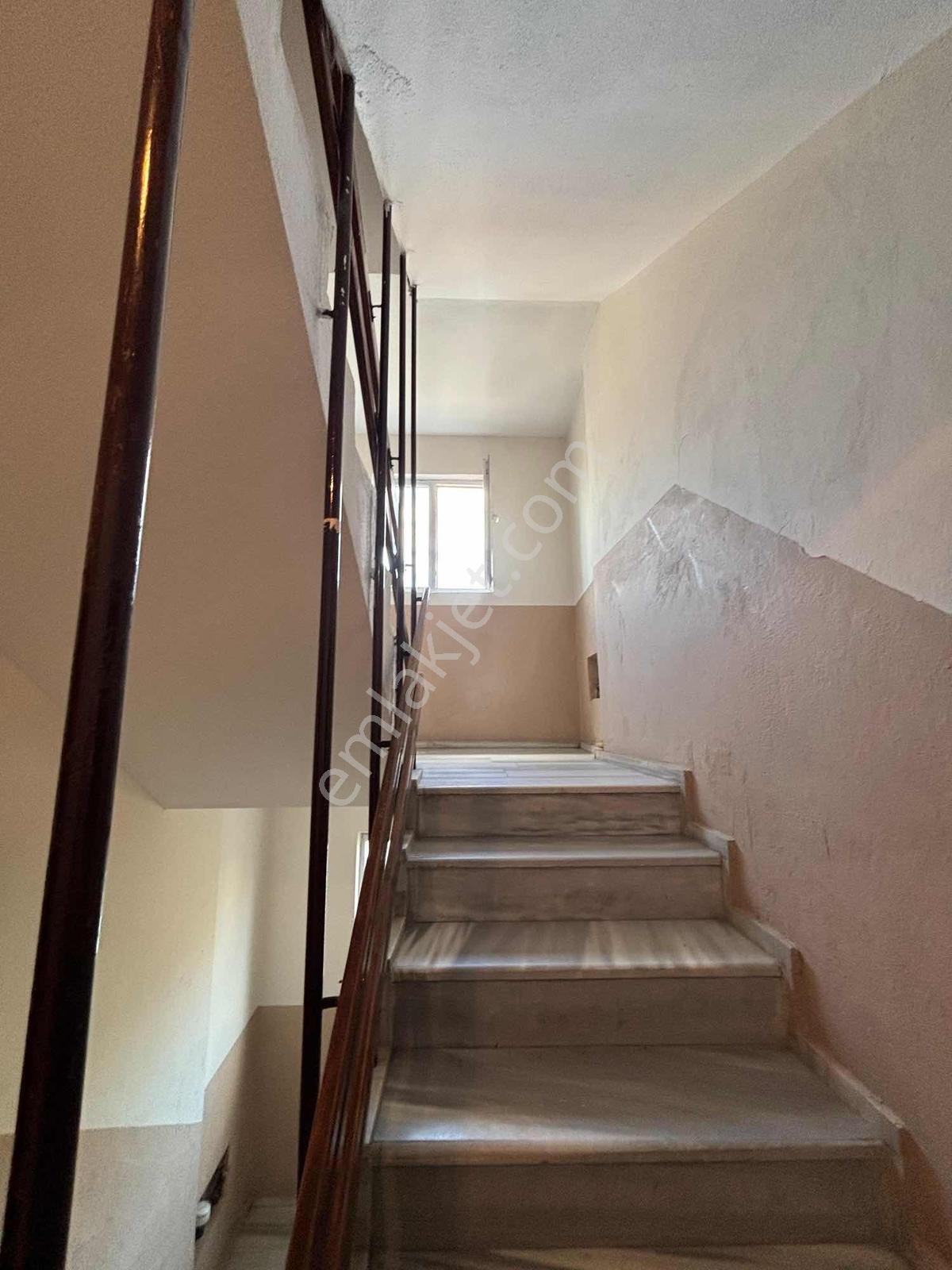 Ayşe Emlak'tan Kuzey Mahallesi Bankalar Caddesi Arkası Kiralık - Görsel 11