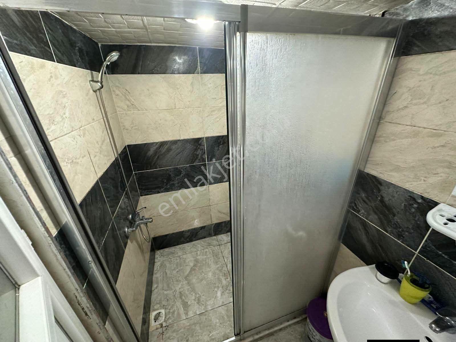 Samsun Atakum Cumhuriyet Mahallesi'nde Kat Tapulu Giriş Kat 2+1 Satılık Daire