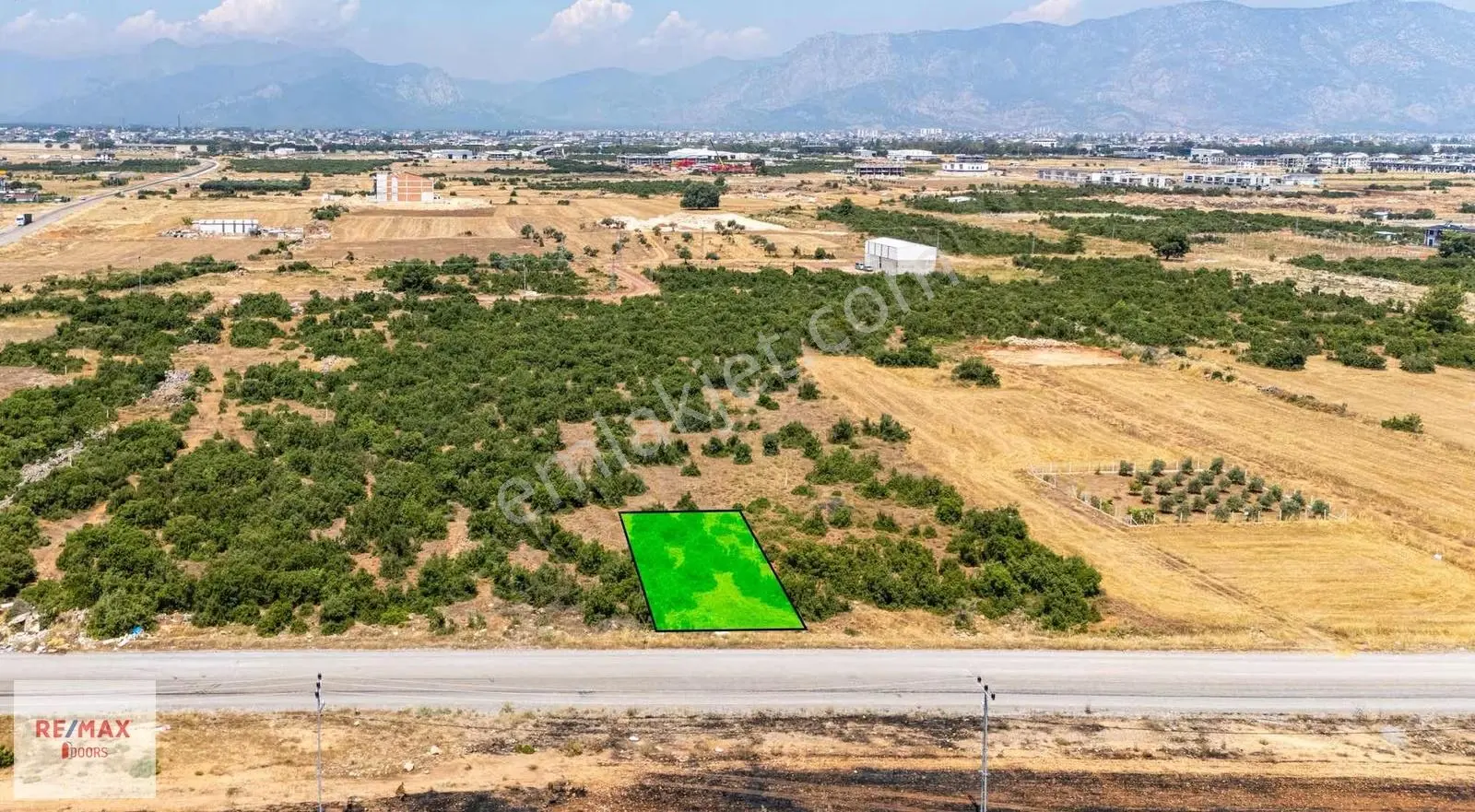 Altınkalede Kazandıran Konumda 550 M² Ticari Arsa - Görsel 10