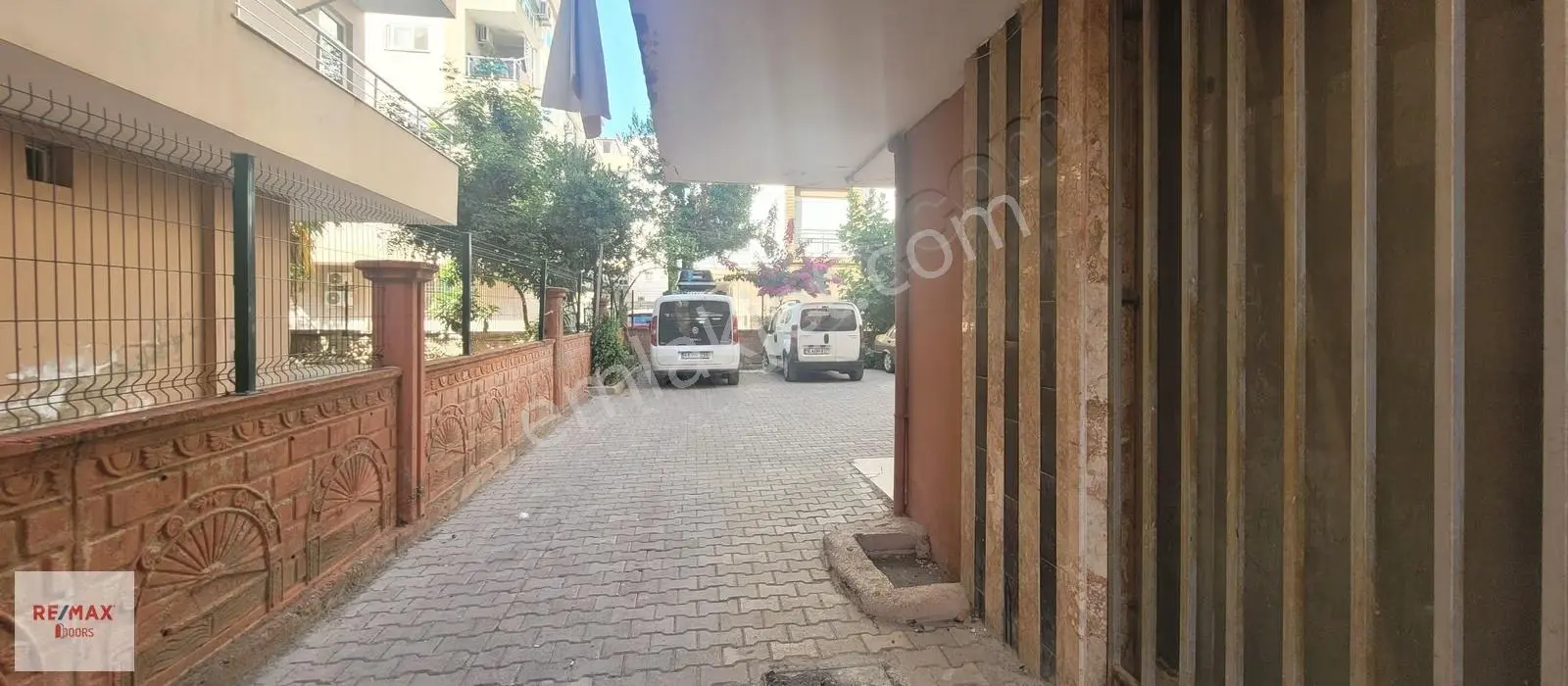 Şarampol'de Asansörlü Otoparklı Satılık Arakat 2+1 Temiz Daire - Görsel 19