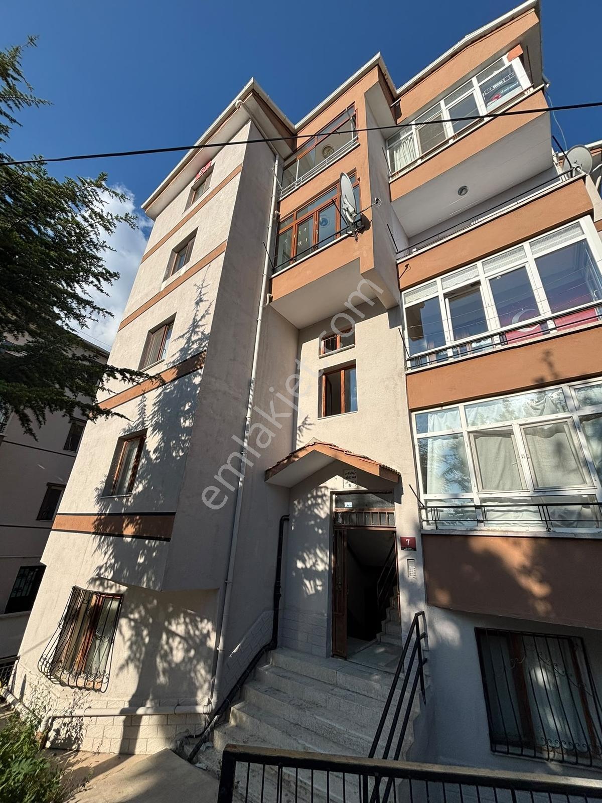 Gölbaşı Şafak Mahallesinde Satılık 3+1