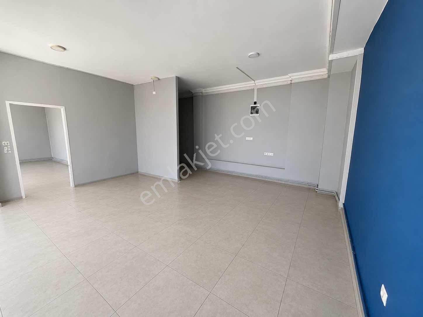 Gömeç'te Cadde Üzerinde Kiralık Dükkan - Görsel 7