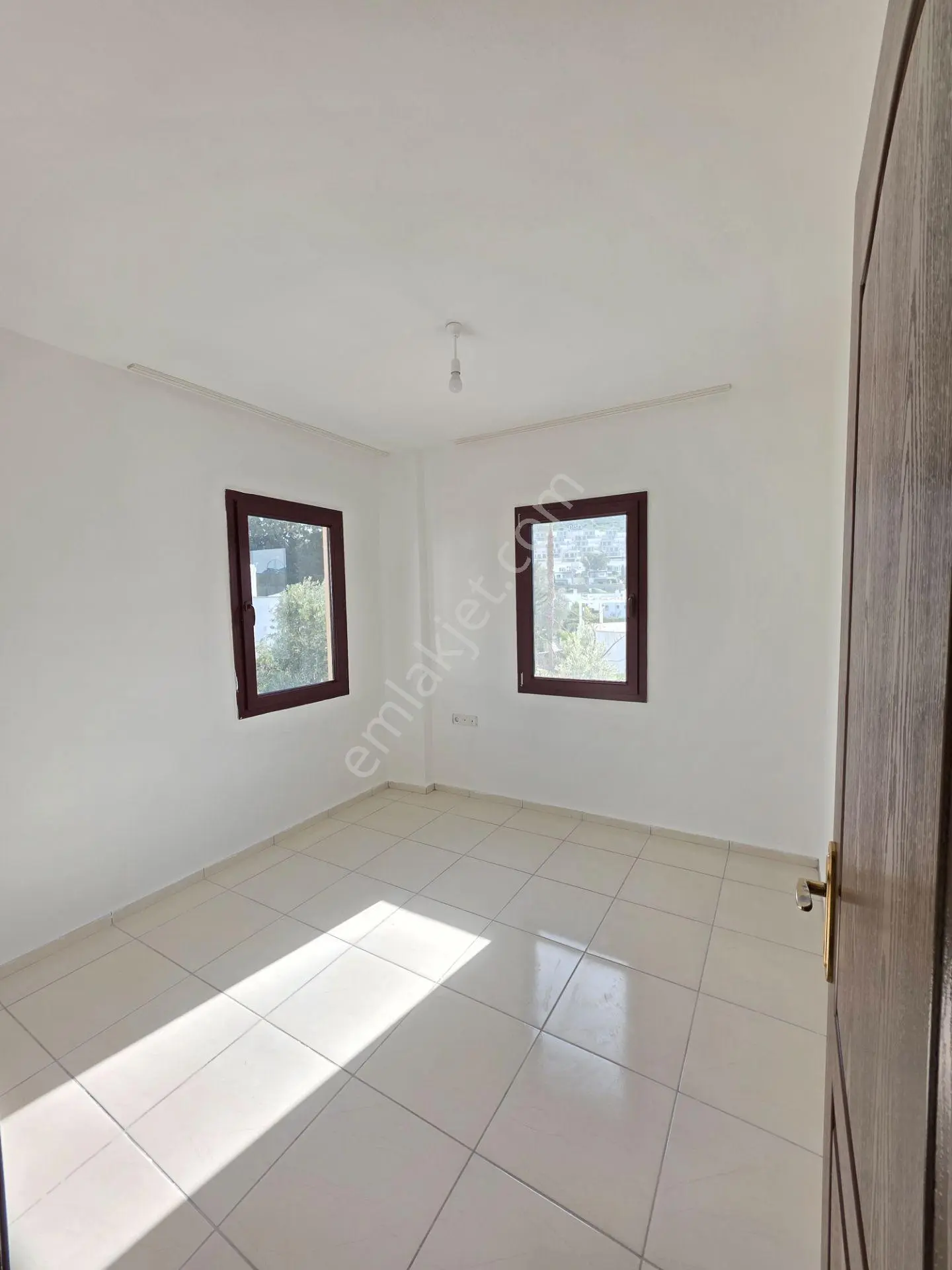 Gümüşlük Merkez'de Ay'dan Aya Ödemeli 3+1 Geniş Dublex Villa ! - Görsel 20