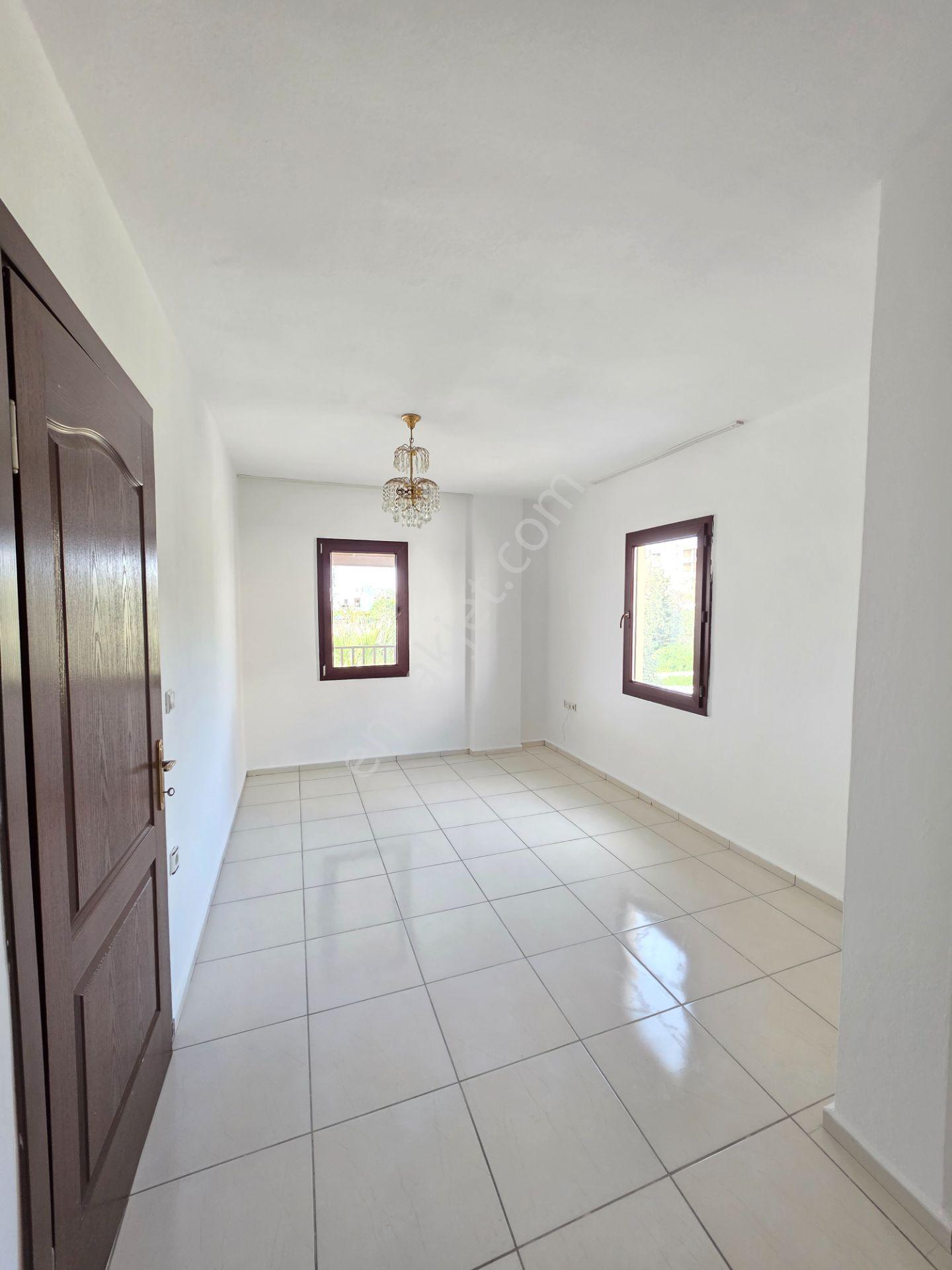 Gümüşlük Merkez'de Ay'dan Aya Ödemeli 3+1 Geniş Dublex Villa ! - Görsel 19
