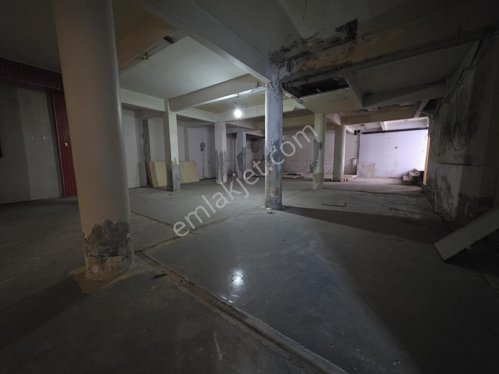 4.levent Metro Yanı 250 M² Çift Girişli Geniş Ticari Alan - Görsel 7