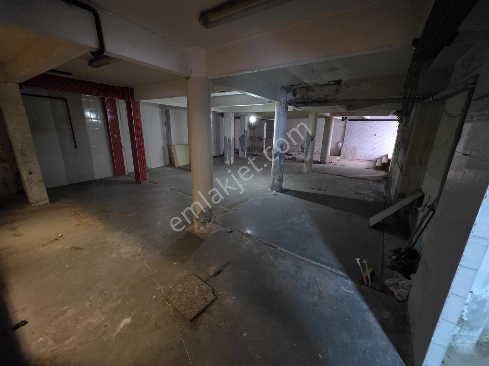 4.levent Metro Yanı 250 M² Çift Girişli Geniş Ticari Alan - Görsel 14