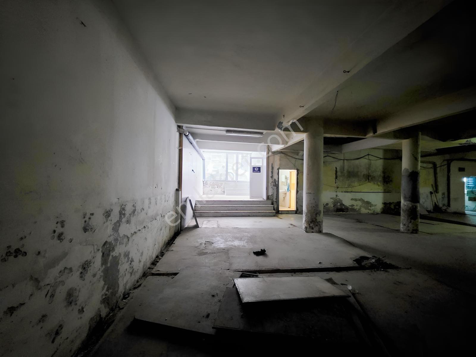 4.levent Metro Yanı 250 M² Çift Girişli Geniş Ticari Alan - Görsel 6