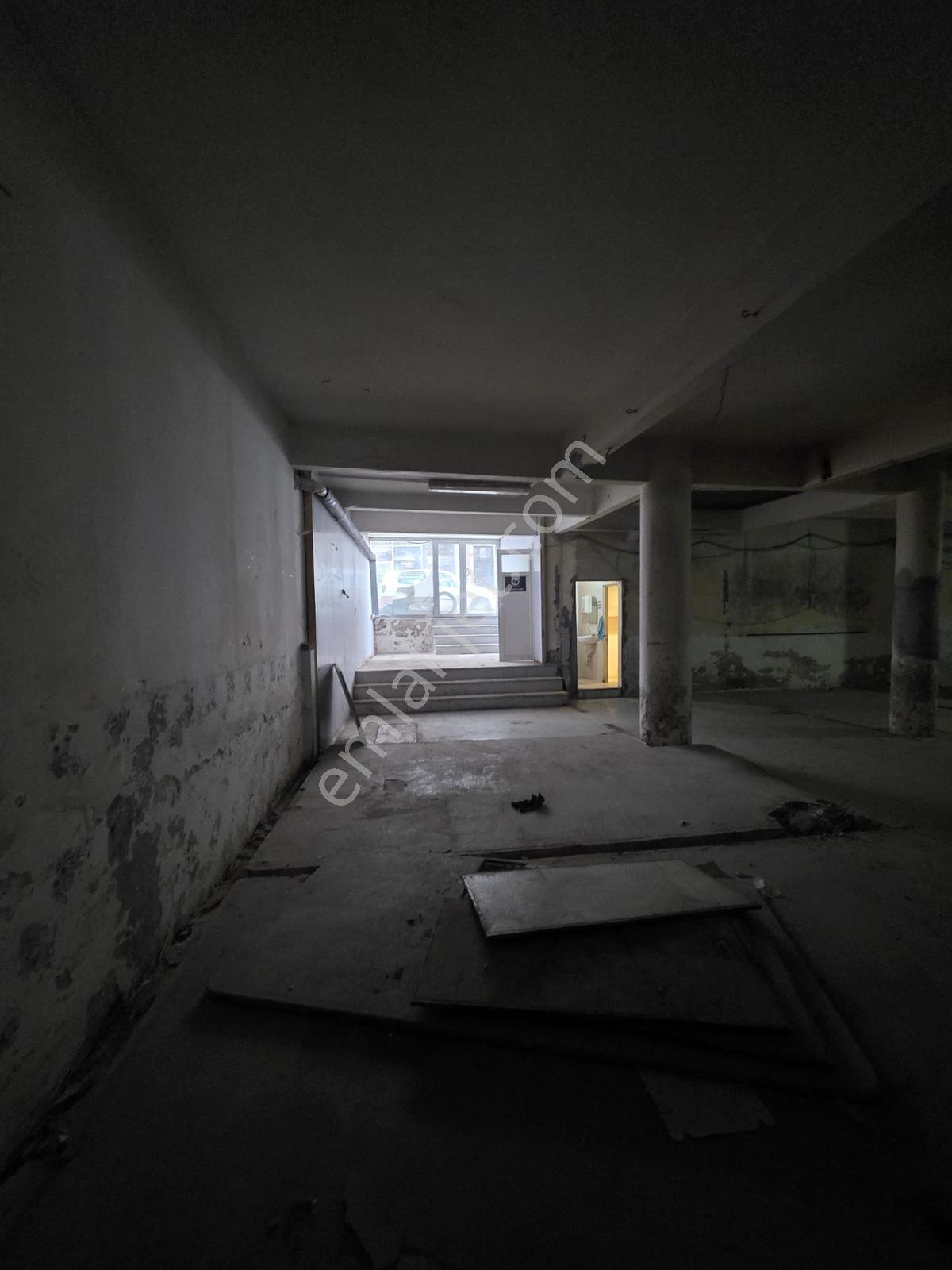 4.levent Metro Yanı 250 M² Çift Girişli Geniş Ticari Alan - Görsel 12