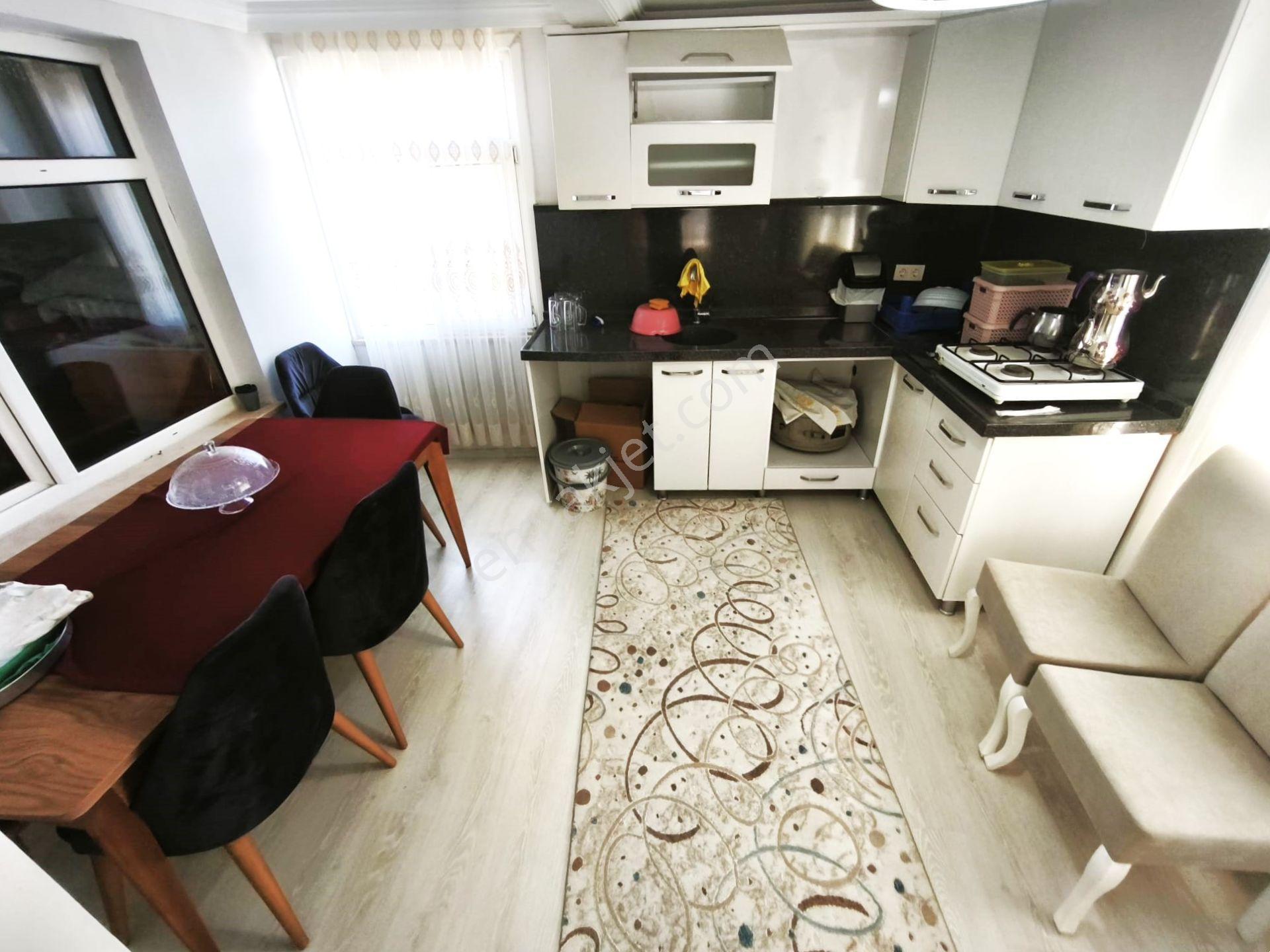 Aygül'den Çoruk'da Çift Daire Fırsatı Ön Cephe Geniş Bahçeli Ayrı Mutfaklı 4+2 Satılık Köy Evi - Görsel 8
