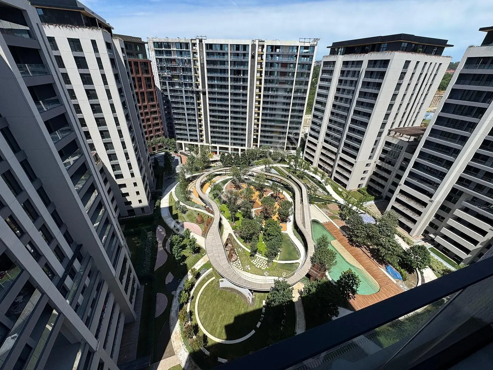 Benesta Acıbademde Yüksek Katlı 3+1 Lüks Daire | Tekce