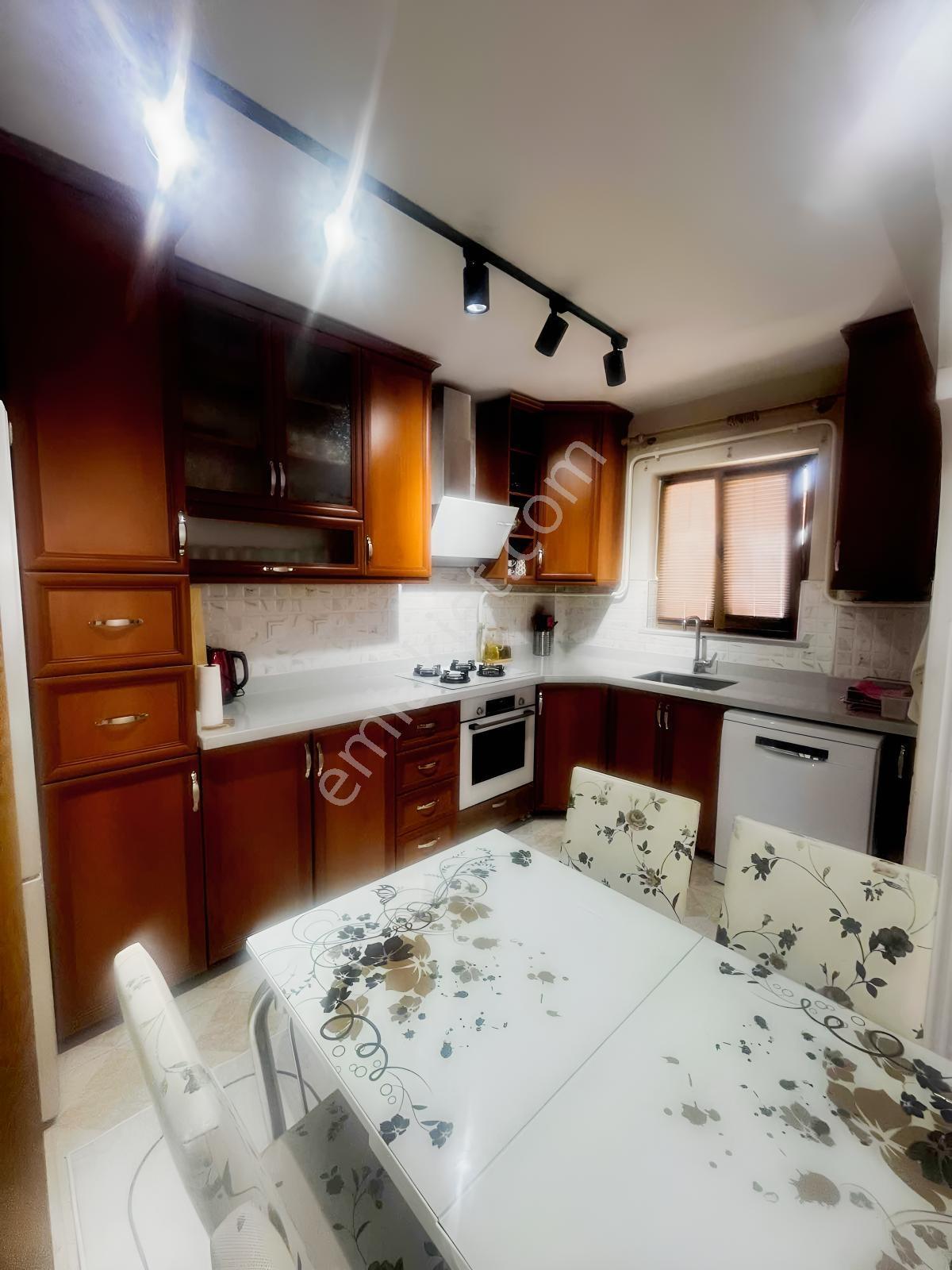 Arakat 3+1 Arsa Payı Yüksek Müstakil Bina - Görsel 23